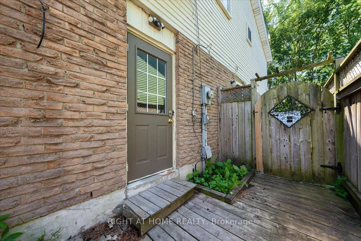 Photo 33 of 1087 Venus Crescent, Oshawa, Lakeview — HOMEH