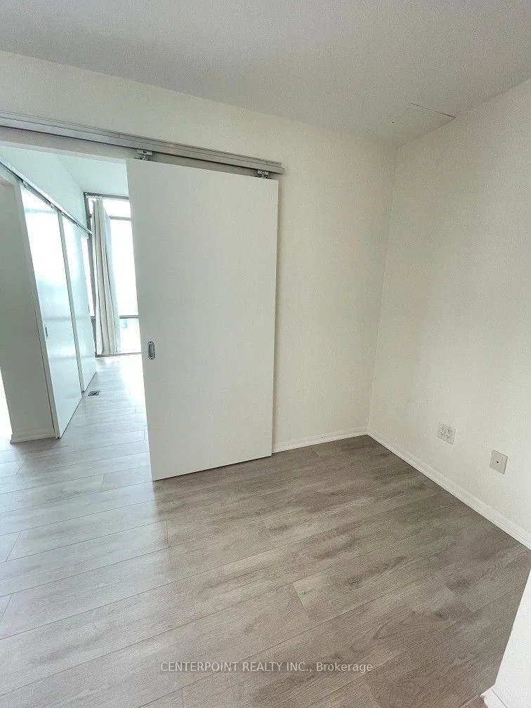 Photo 16 of Unit 3003, 38 Grenville Street, Toronto, Bay Street Corridor — HOMEH
