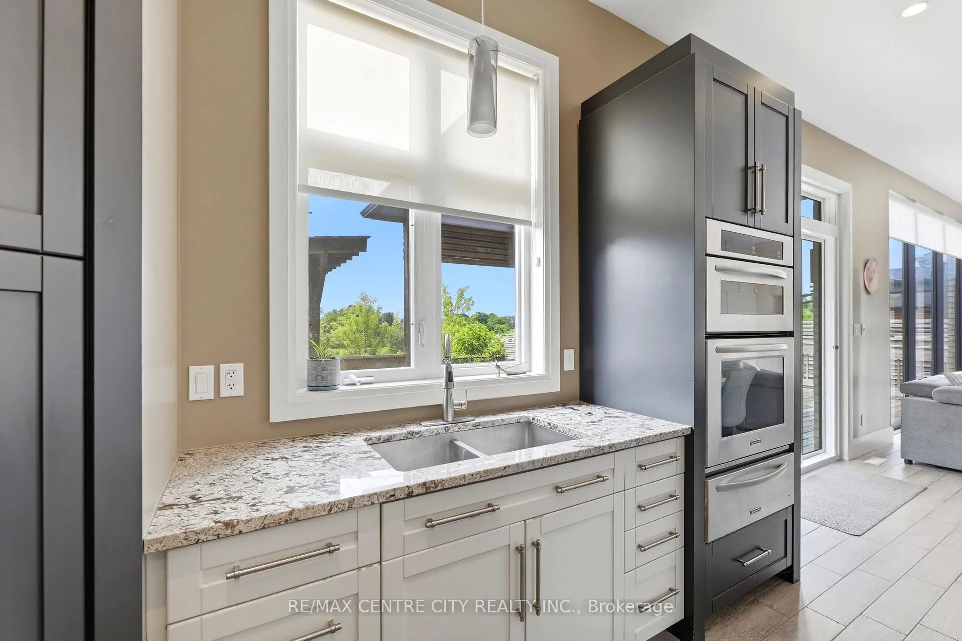Photo 14 of 3463 Settlement Trail S, London, South V — HOMEH