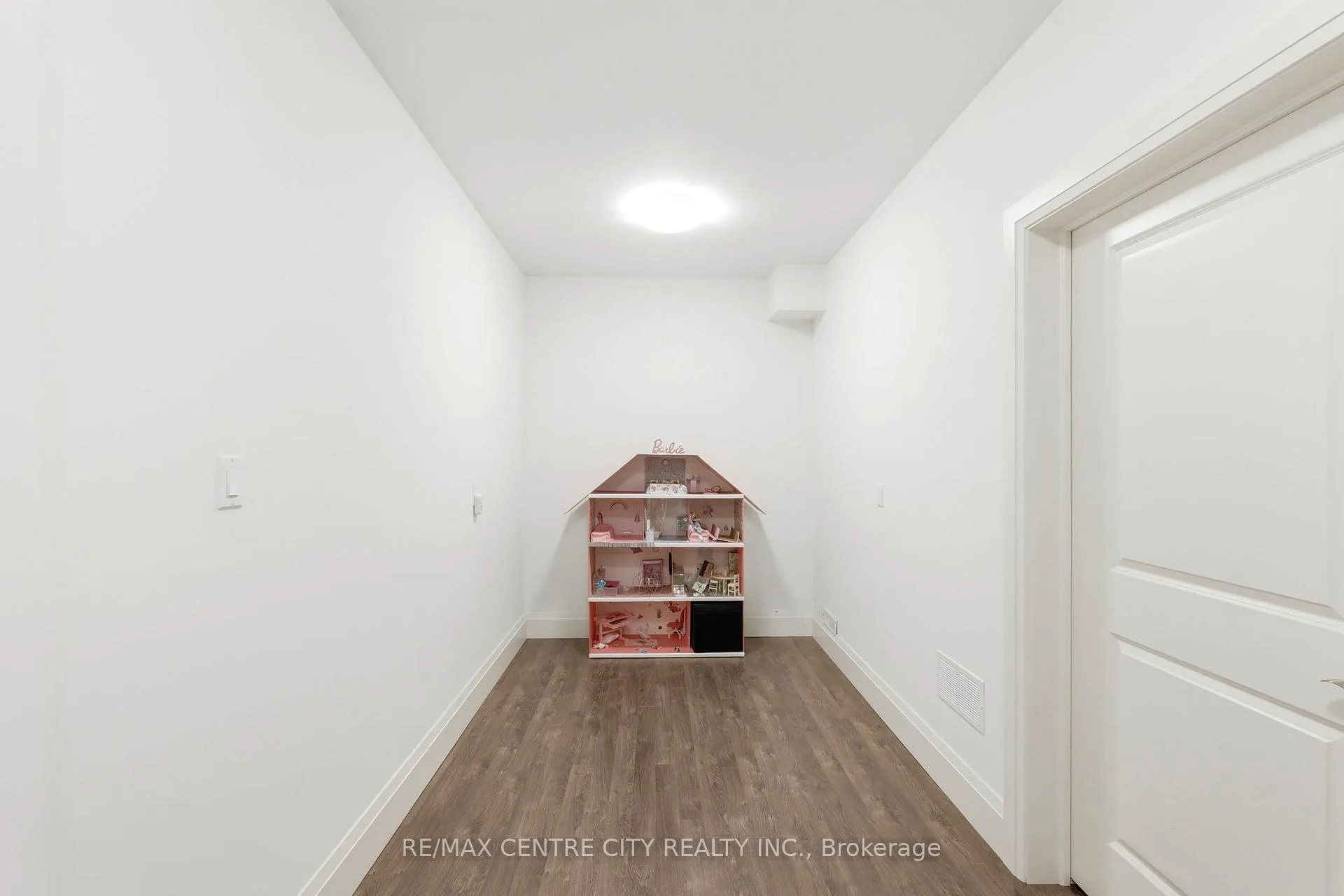 Photo 35 of 3463 Settlement Trail S, London, South V — HOMEH