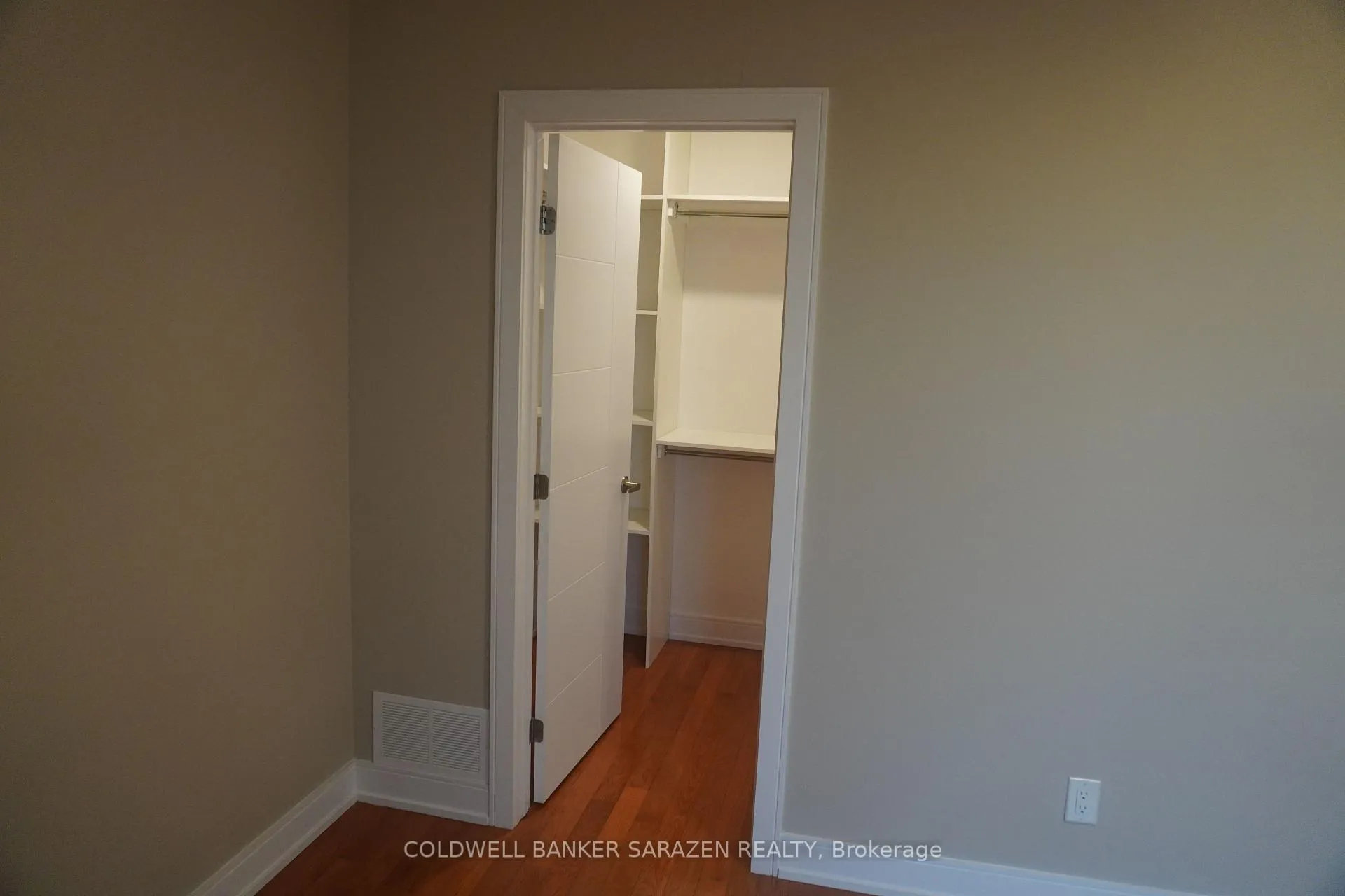 Photo 24 of Unit 8, 7 Monk Street, Ottawa, Glebe — HOMEH