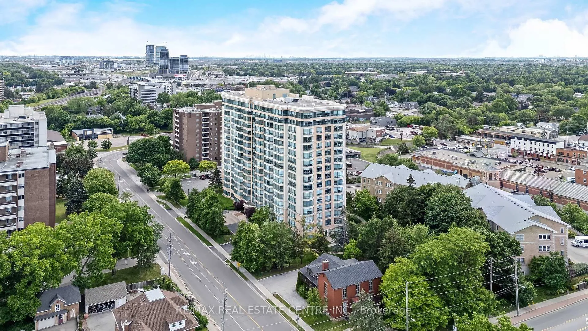 Photo 2 of Unit 1202, 100 Millside Drive, Milton, Old Milton — HOMEH