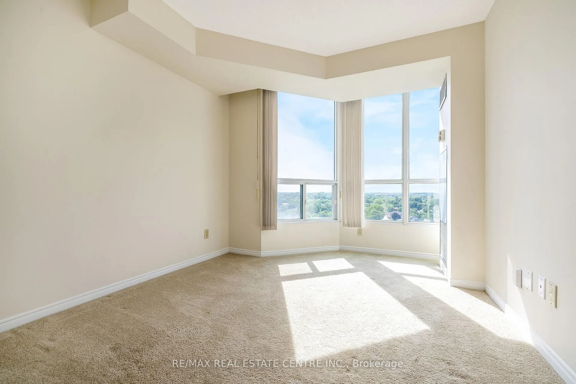 Photo 15 of Unit 1202, 100 Millside Drive, Milton, Old Milton — HOMEH