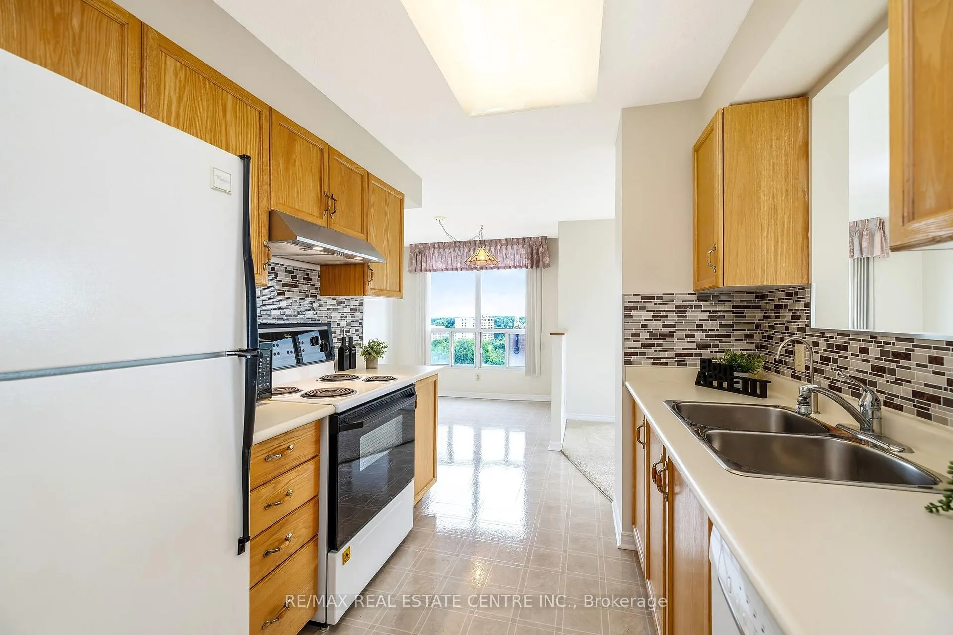 Photo 28 of Unit 1202, 100 Millside Drive, Milton, Old Milton — HOMEH