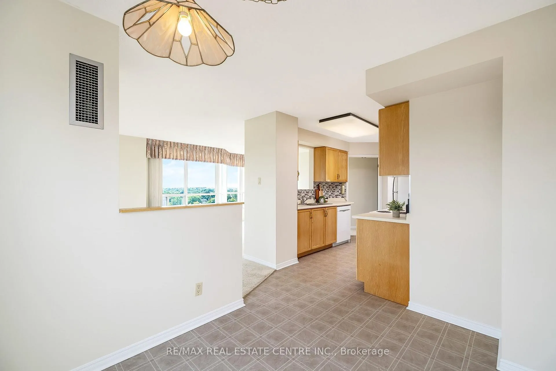 Photo 31 of Unit 1202, 100 Millside Drive, Milton, Old Milton — HOMEH