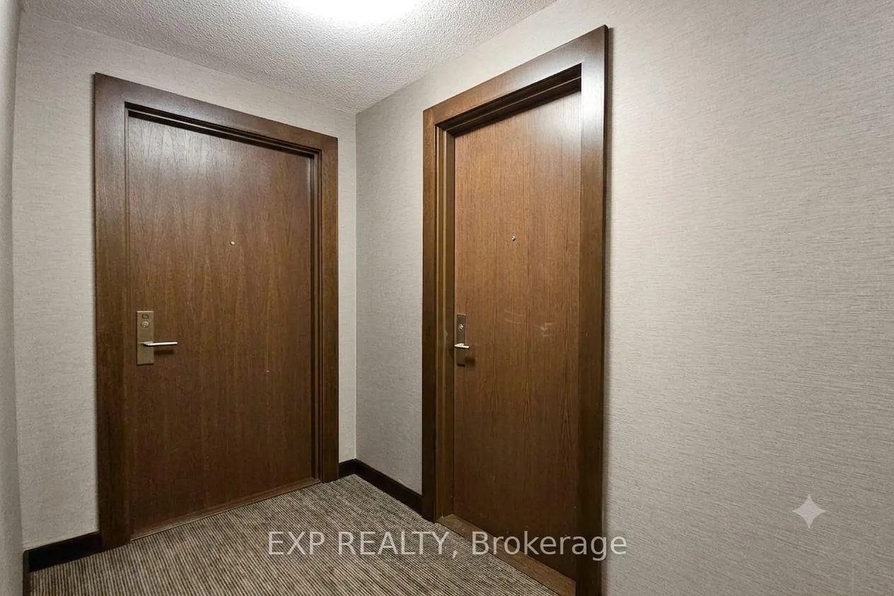 Photo 3 of Unit 1516, 386 Yonge Street, Toronto, Bay Street Corridor — HOMEH
