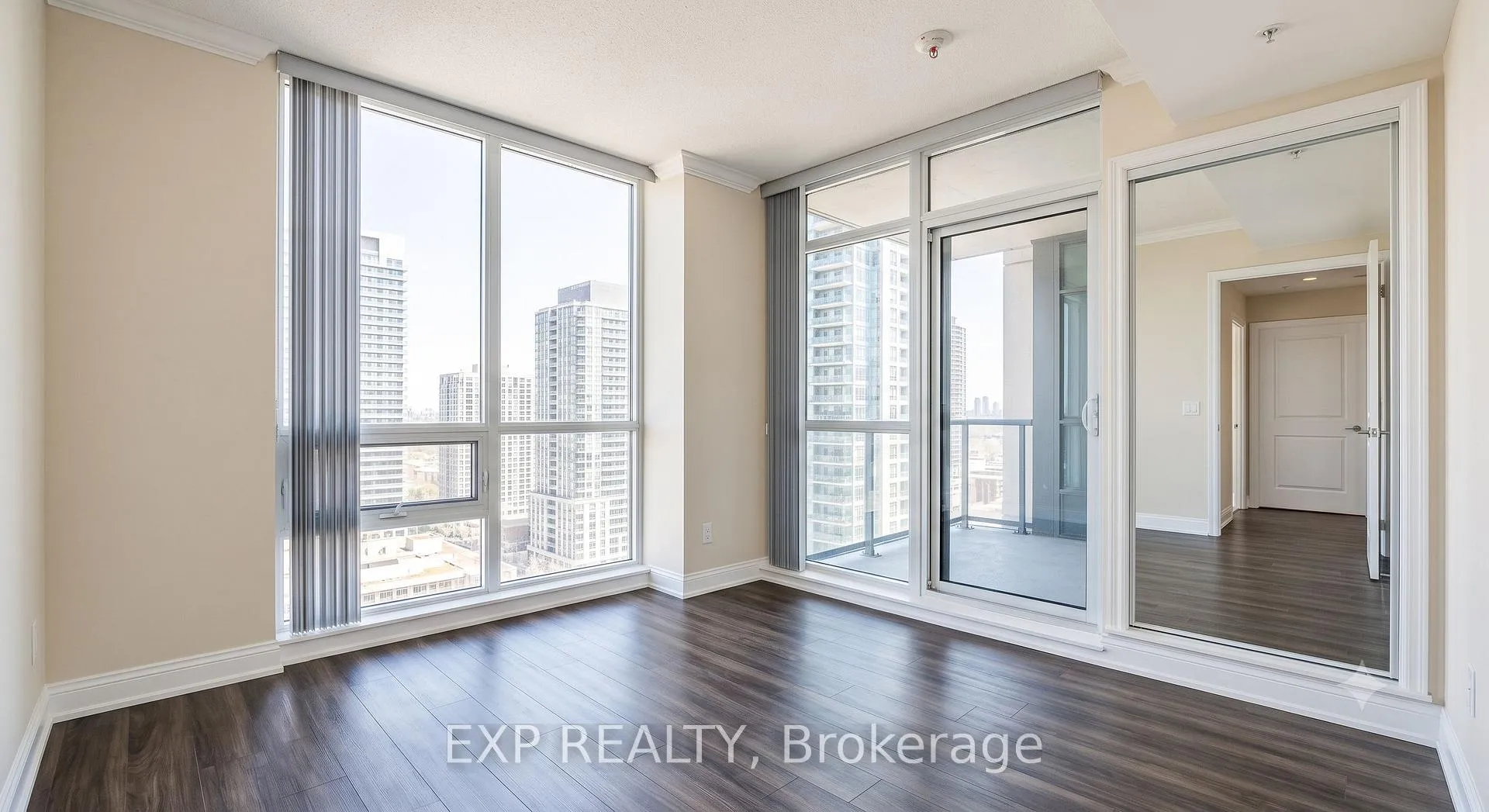 Photo 9 of Unit 1516, 386 Yonge Street, Toronto, Bay Street Corridor — HOMEH