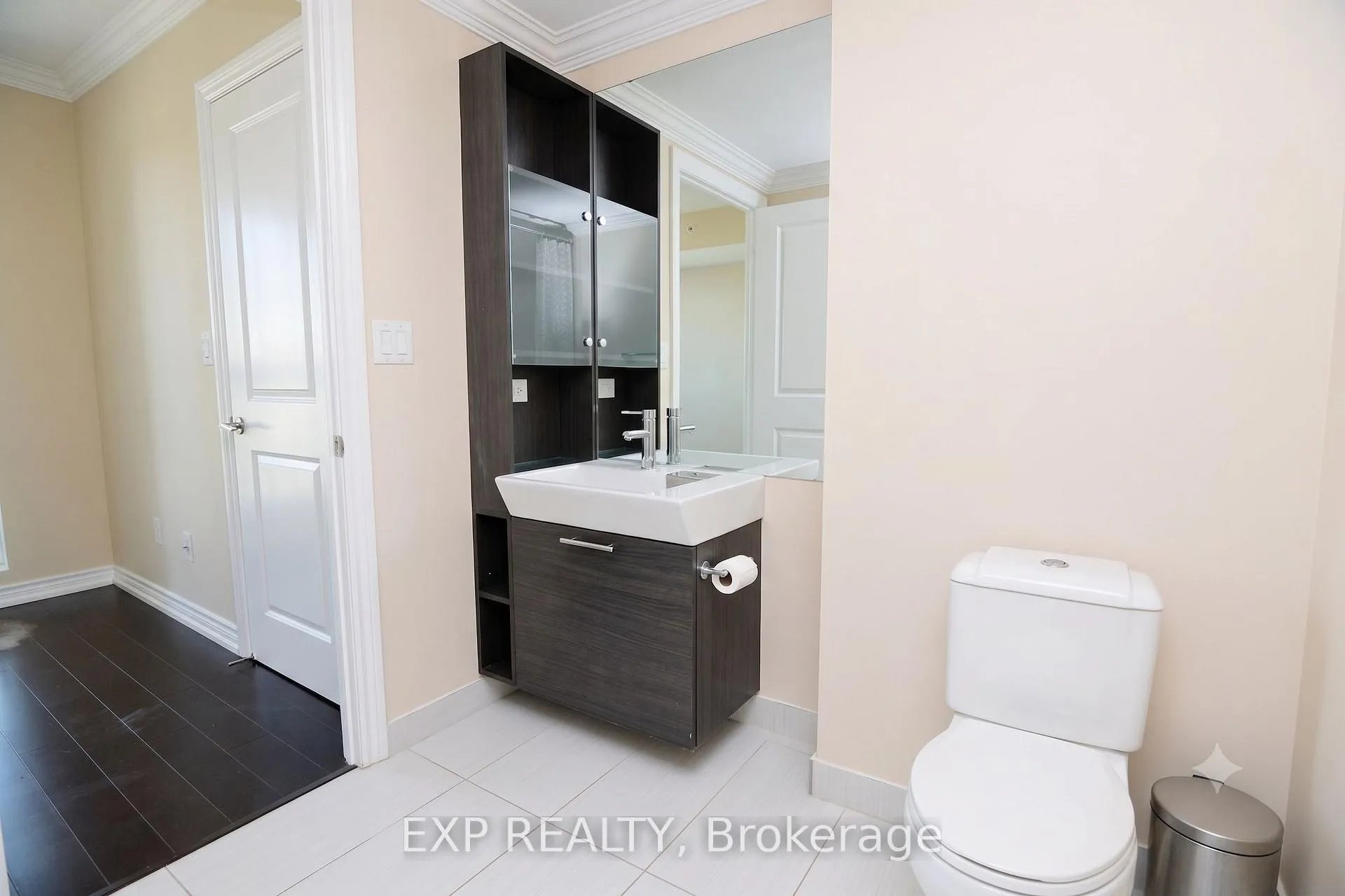 Photo 11 of Unit 1516, 386 Yonge Street, Toronto, Bay Street Corridor — HOMEH