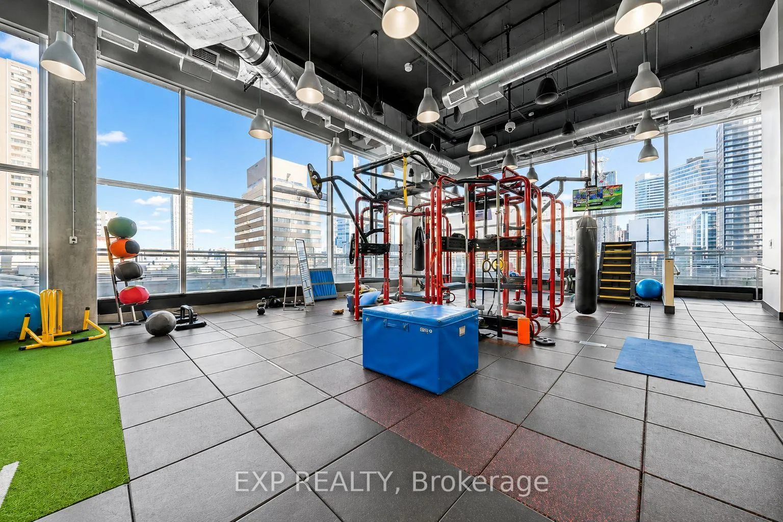 Photo 16 of Unit 1516, 386 Yonge Street, Toronto, Bay Street Corridor — HOMEH