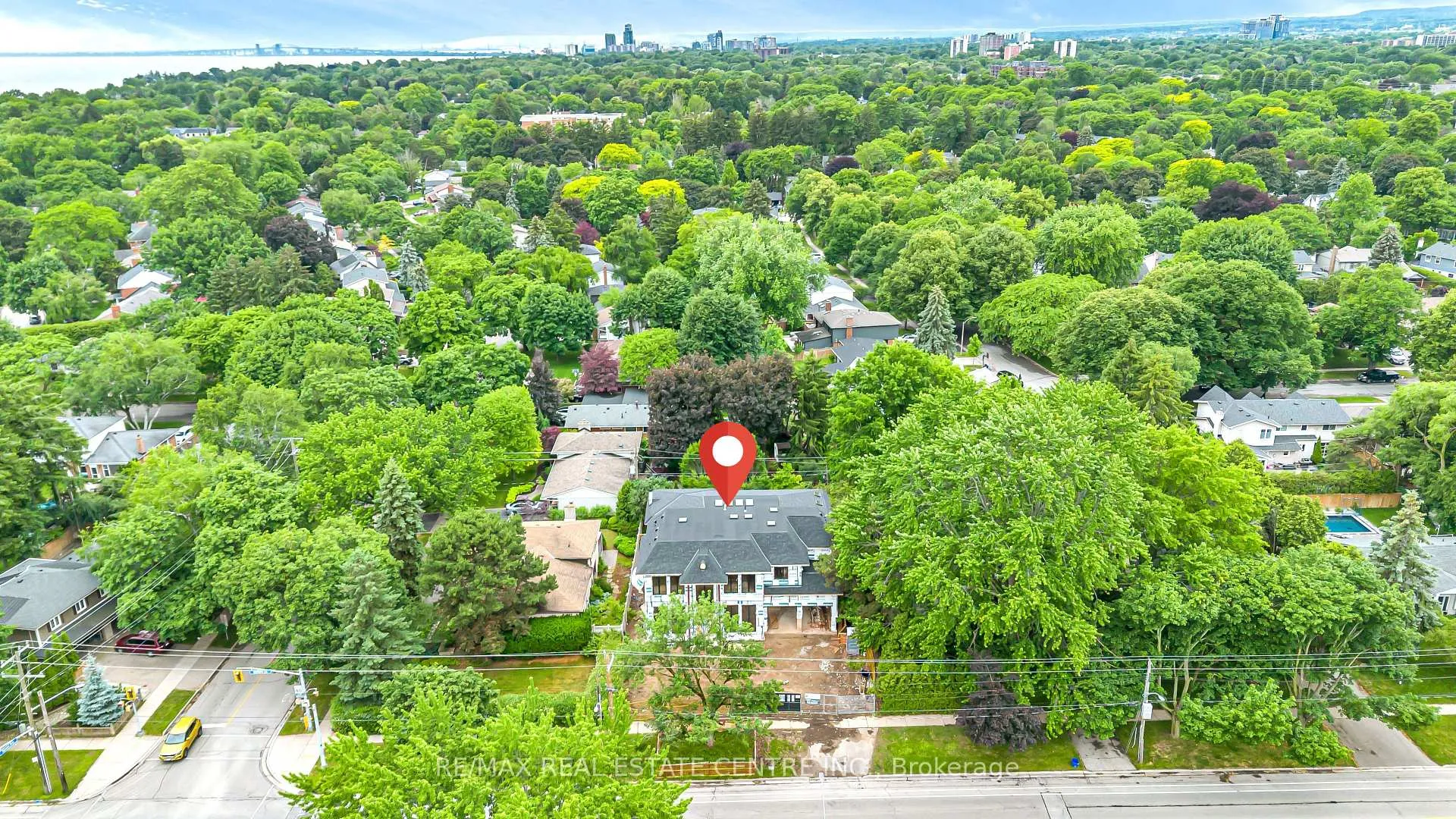 Photo 3 of 320 Walkers Line, Burlington, Roseland — HOMEH