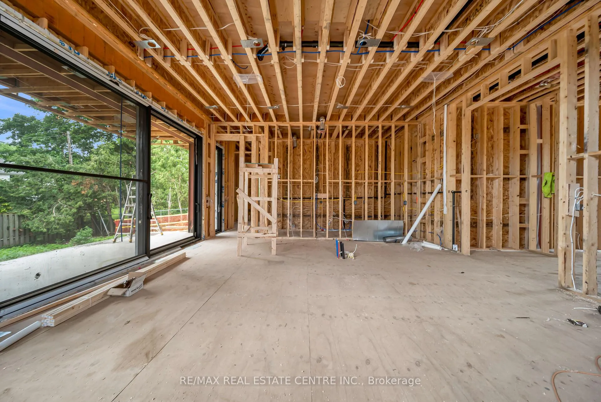 Photo 16 of 320 Walkers Line, Burlington, Roseland — HOMEH