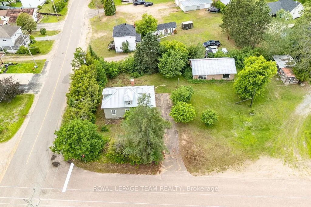 Photo 10 of 19 Lepinski Road, Madawaska Valley, Madawaska Valley — HOMEH