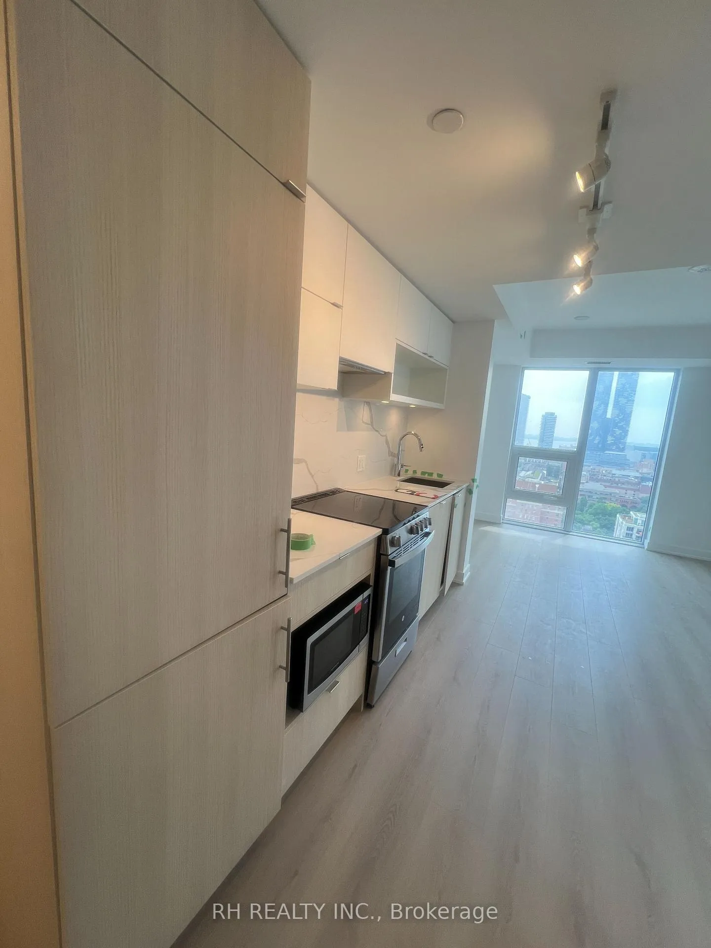 Photo 3 of Unit 2809, 100 Queen Street E, Toronto, Church-Yonge Corridor — HOMEH