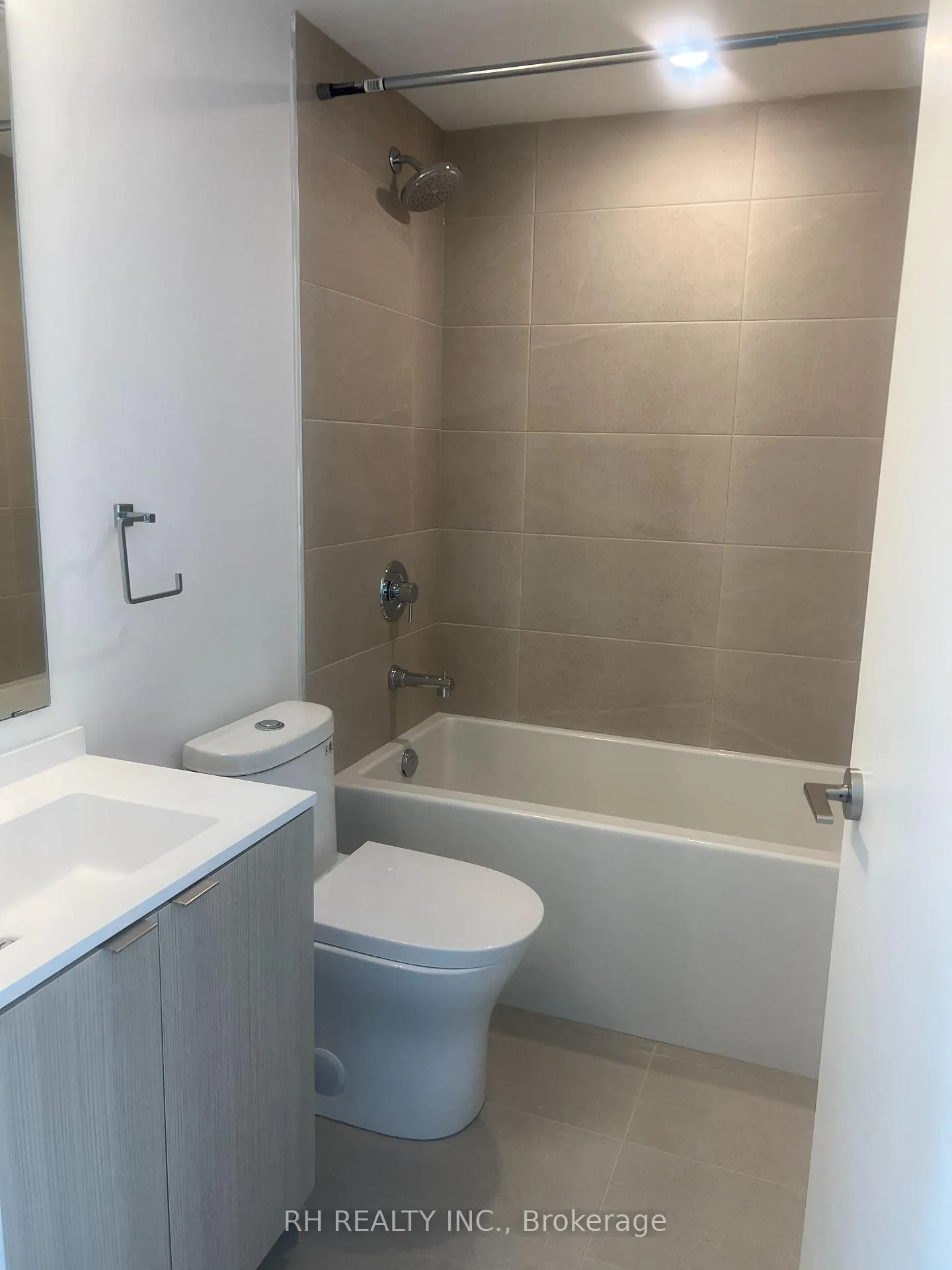 Photo 10 of Unit 2809, 100 Queen Street E, Toronto, Church-Yonge Corridor — HOMEH