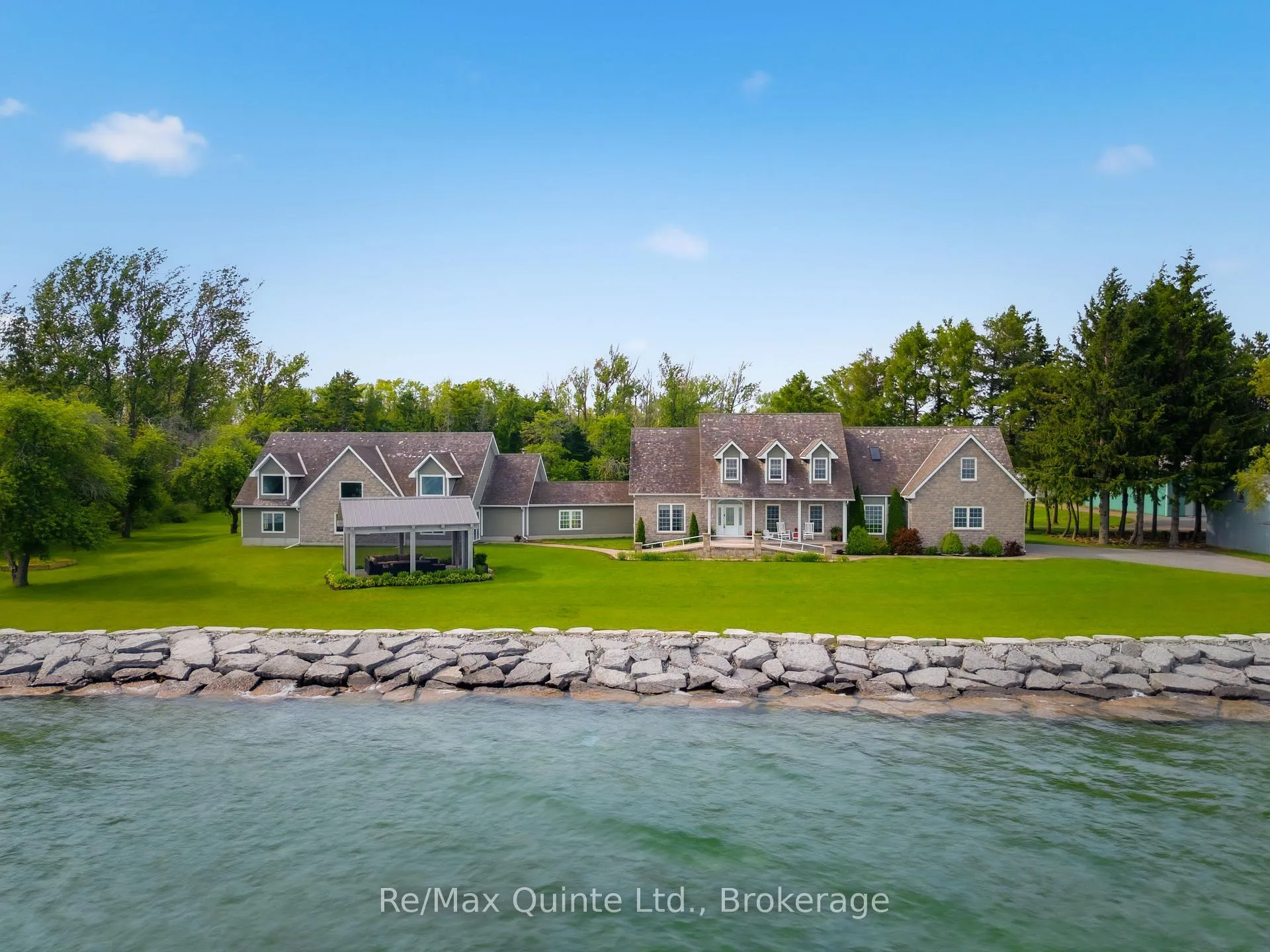 Photo 3 of 4698 County Road 8, Prince Edward County, North Marysburg Ward — HOMEH