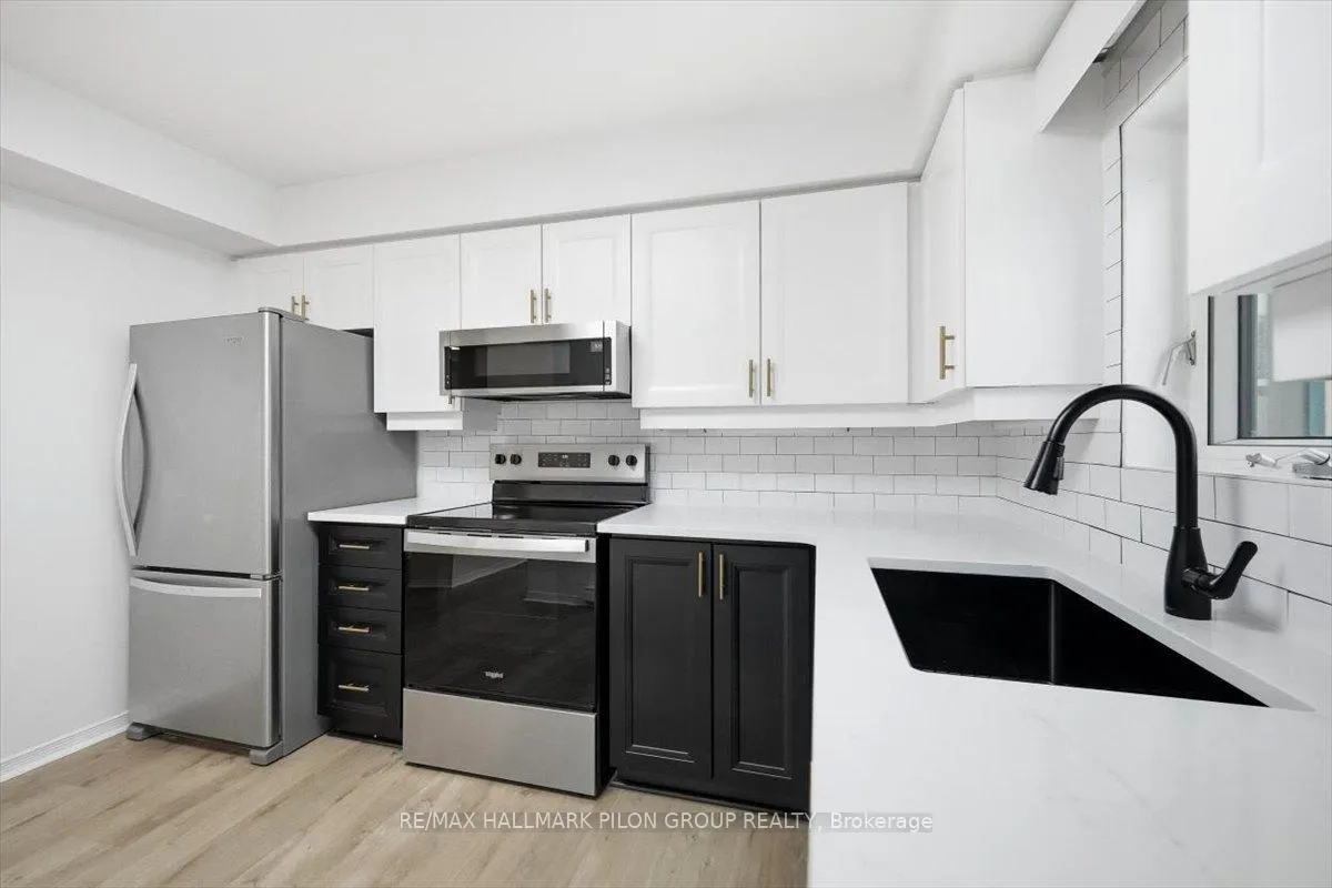 Photo 5 of Unit 505, 330 Centrum Boulevard, Ottawa, Bilberry Creek/Queenswood Heights — HOMEH