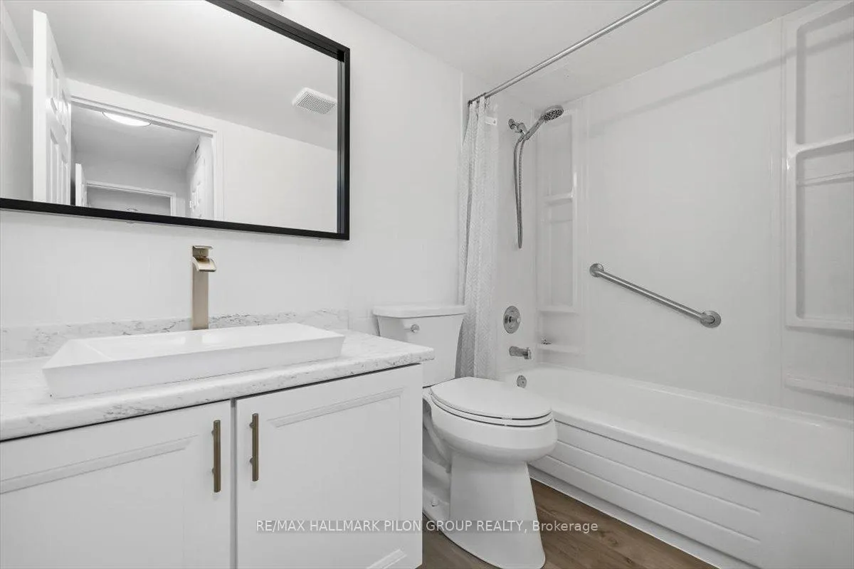Photo 9 of Unit 505, 330 Centrum Boulevard, Ottawa, Bilberry Creek/Queenswood Heights — HOMEH