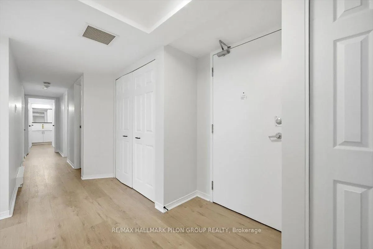 Photo 12 of Unit 505, 330 Centrum Boulevard, Ottawa, Bilberry Creek/Queenswood Heights — HOMEH
