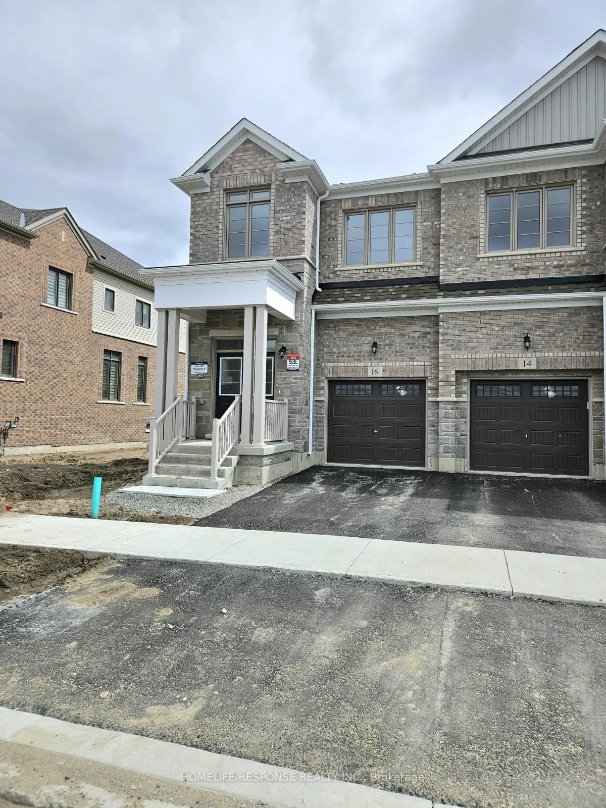 Photo 26 of 16 West Oak Trail, Barrie, Rural Barrie Southeast — HOMEH