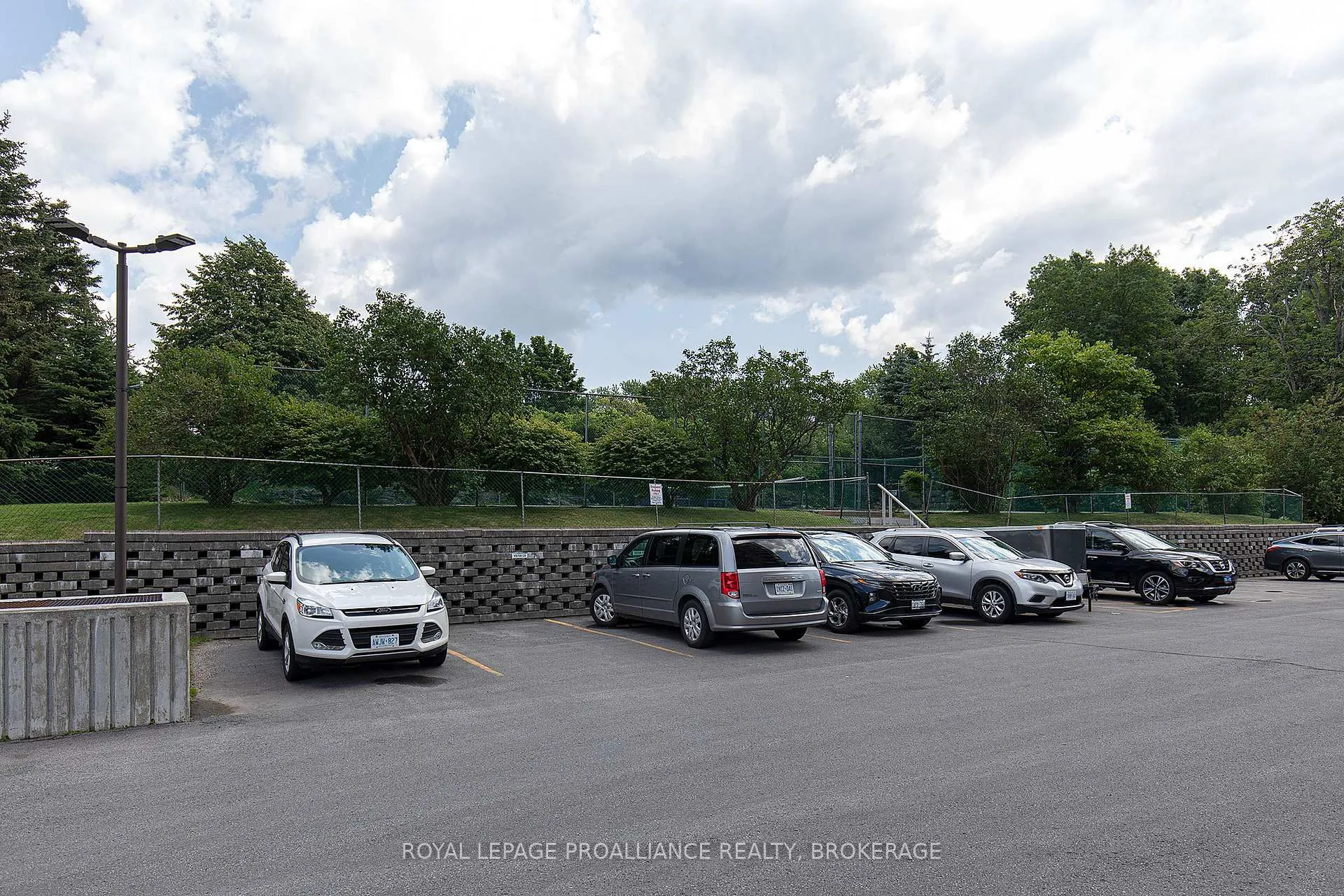 Photo 10 of Unit 1302, 1000 King Street W, Kingston, Central City West — HOMEH