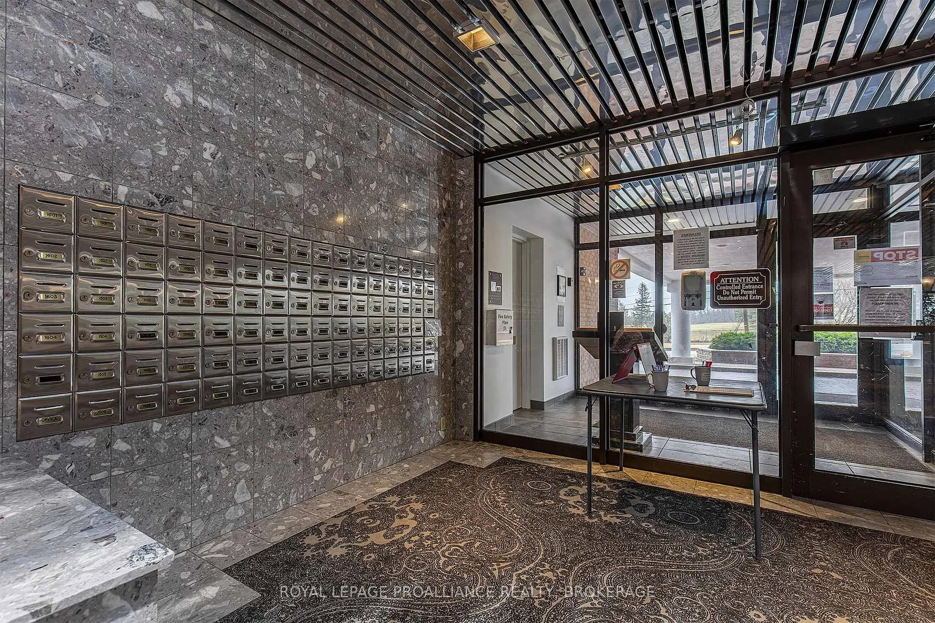 Photo 12 of Unit 1302, 1000 King Street W, Kingston, Central City West — HOMEH