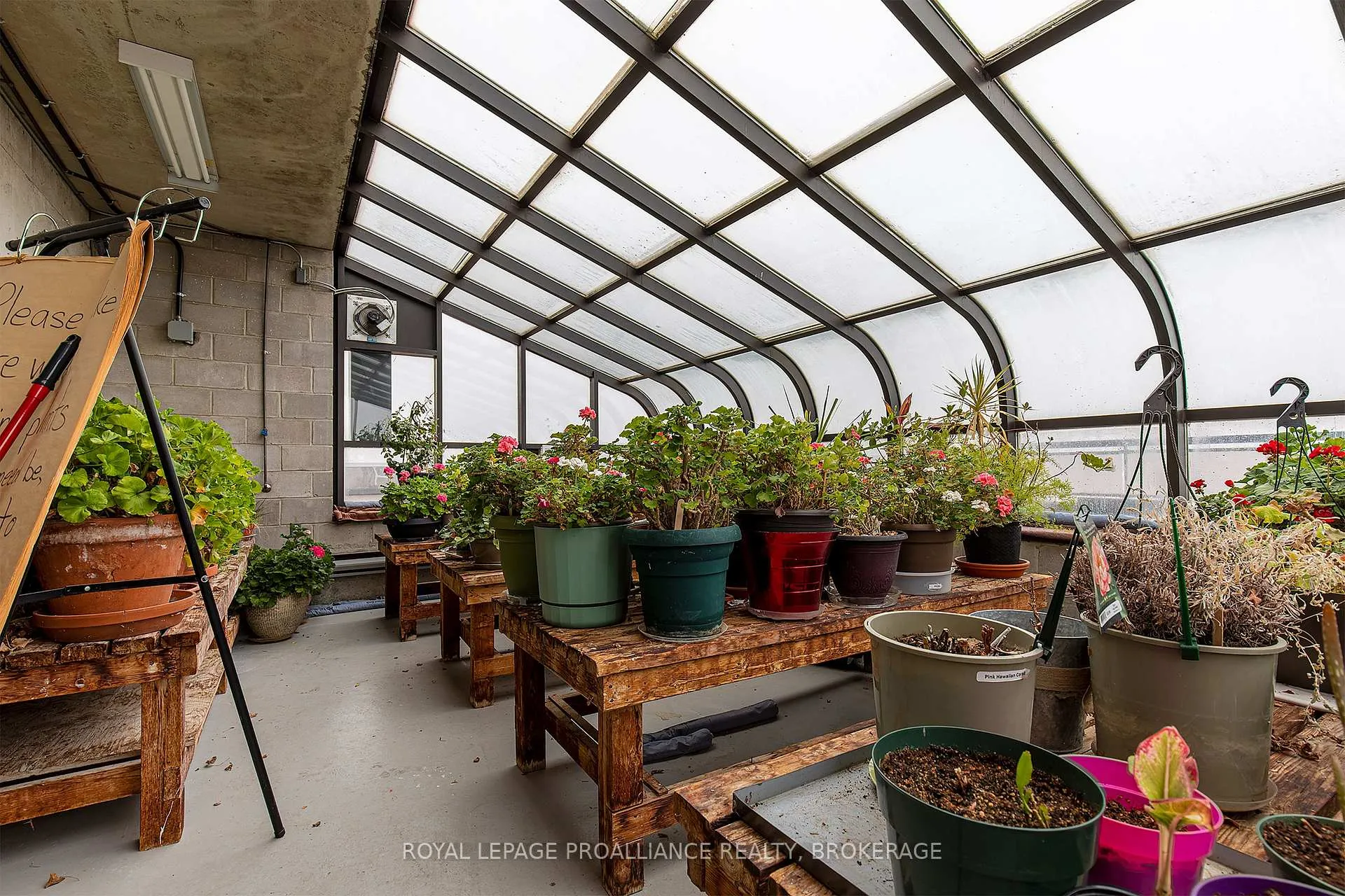 Photo 15 of Unit 1302, 1000 King Street W, Kingston, Central City West — HOMEH
