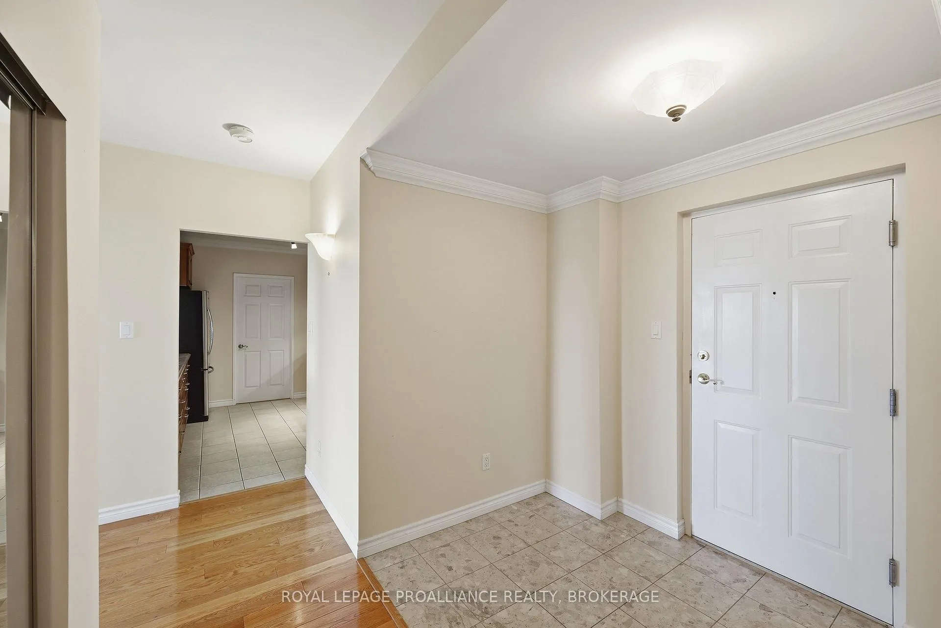 Photo 20 of Unit 1302, 1000 King Street W, Kingston, Central City West — HOMEH