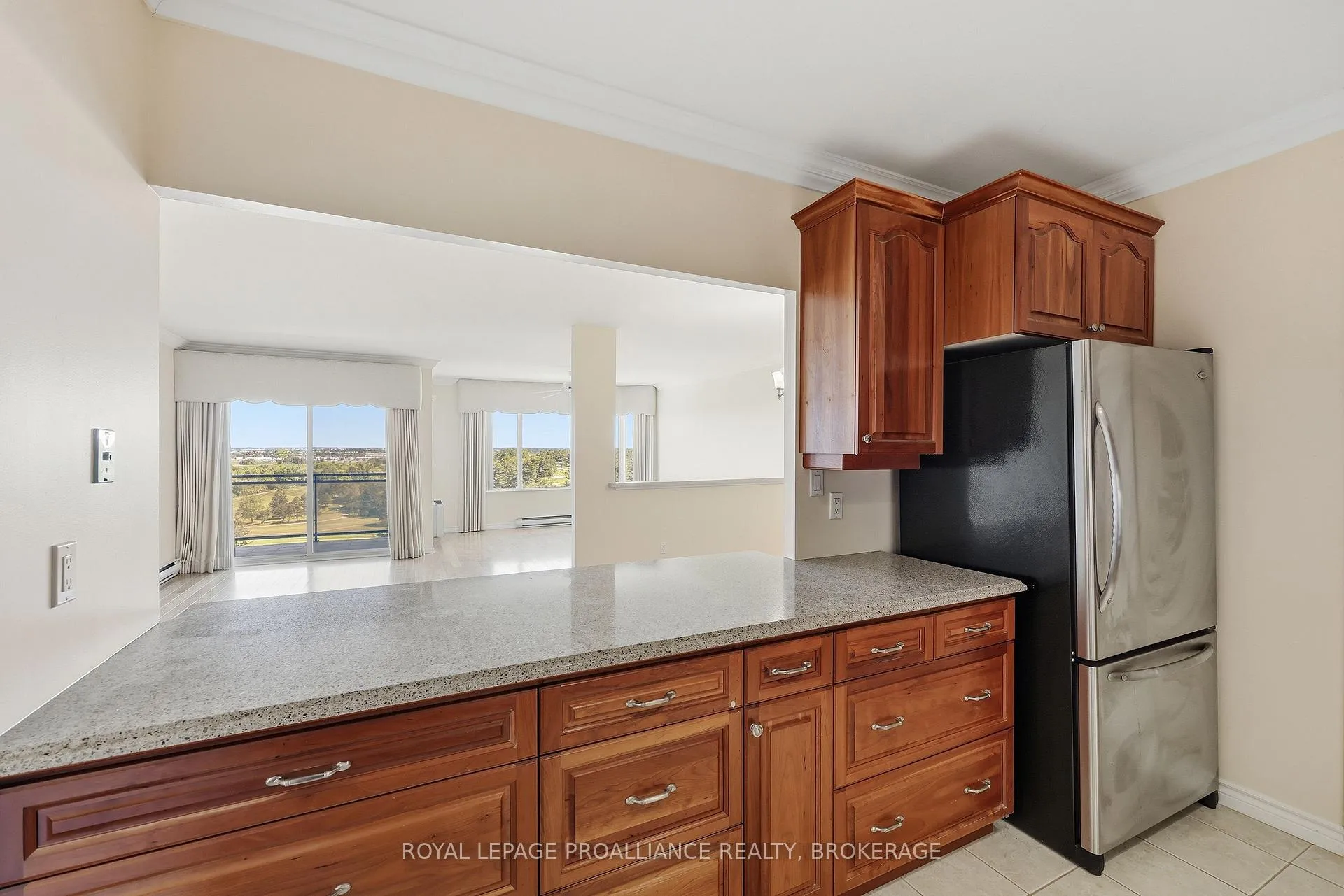 Photo 22 of Unit 1302, 1000 King Street W, Kingston, Central City West — HOMEH