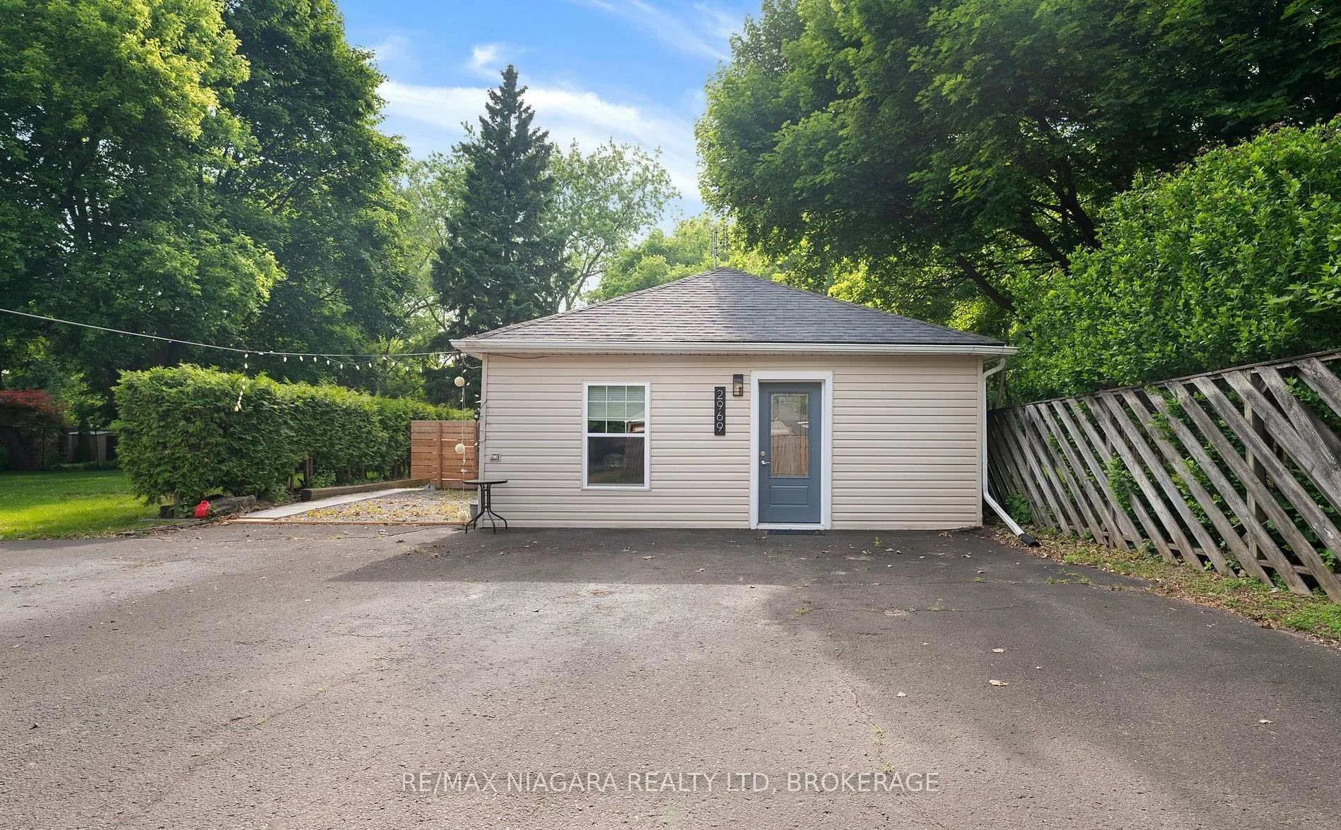 Photo 1 of 2971 Portage Road, Niagara Falls, Church's Lane — HOMEH