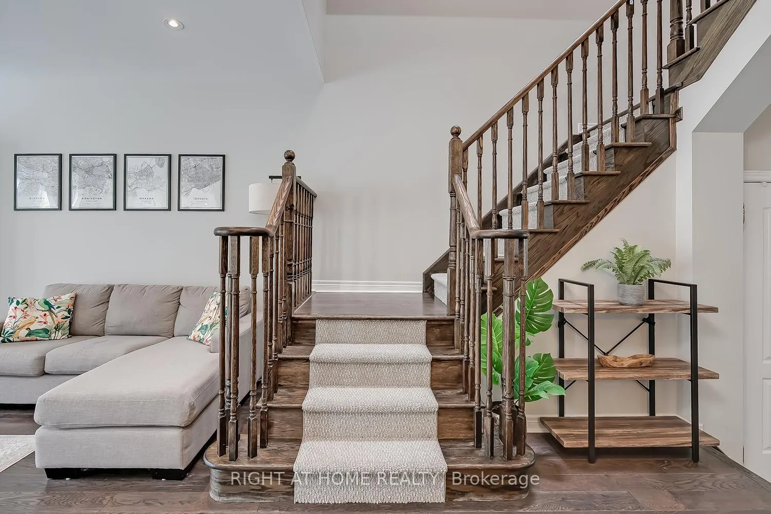 Photo 4 of 2033 Trawden Way, Oakville, Bronte Creek — HOMEH