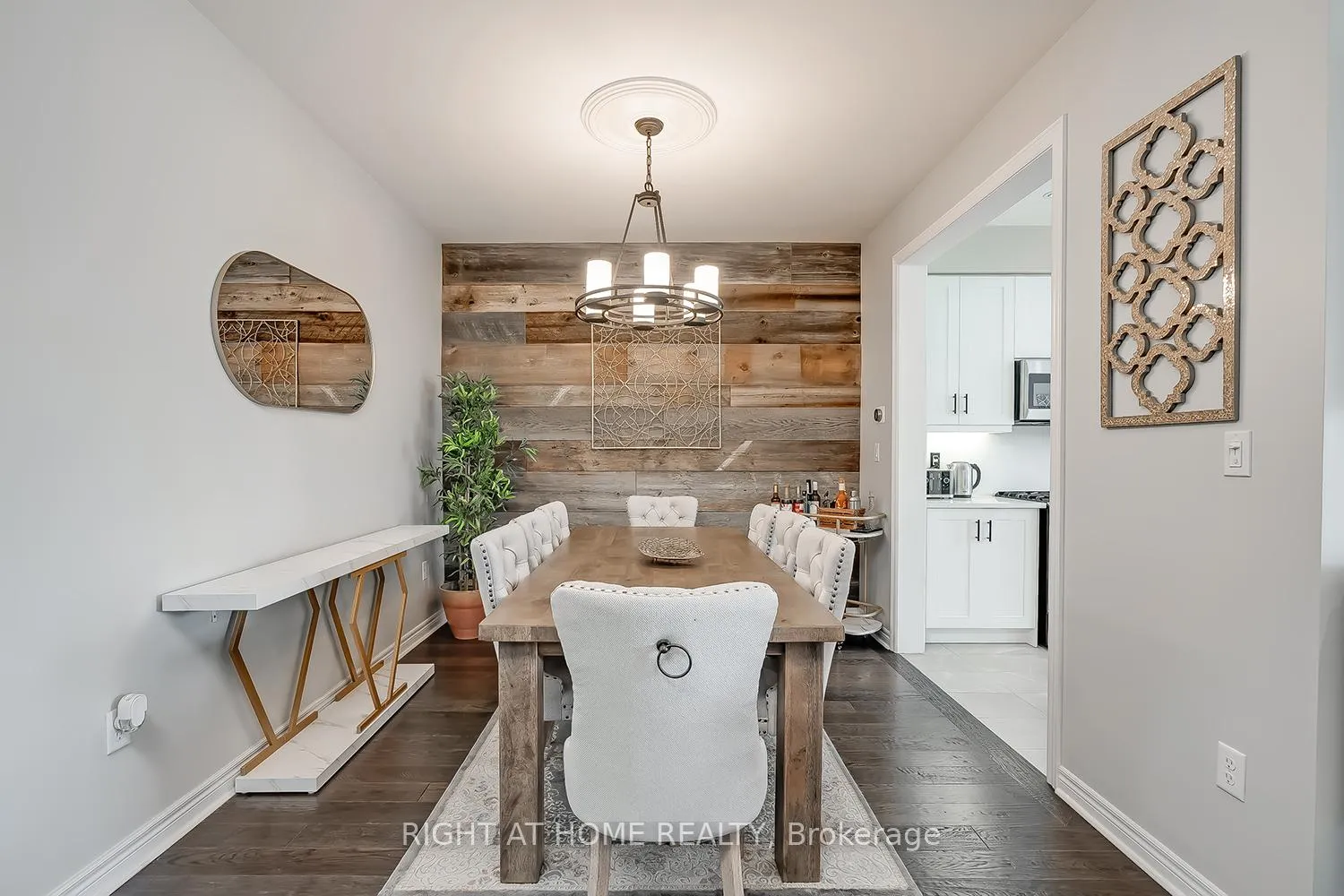 Photo 5 of 2033 Trawden Way, Oakville, Bronte Creek — HOMEH