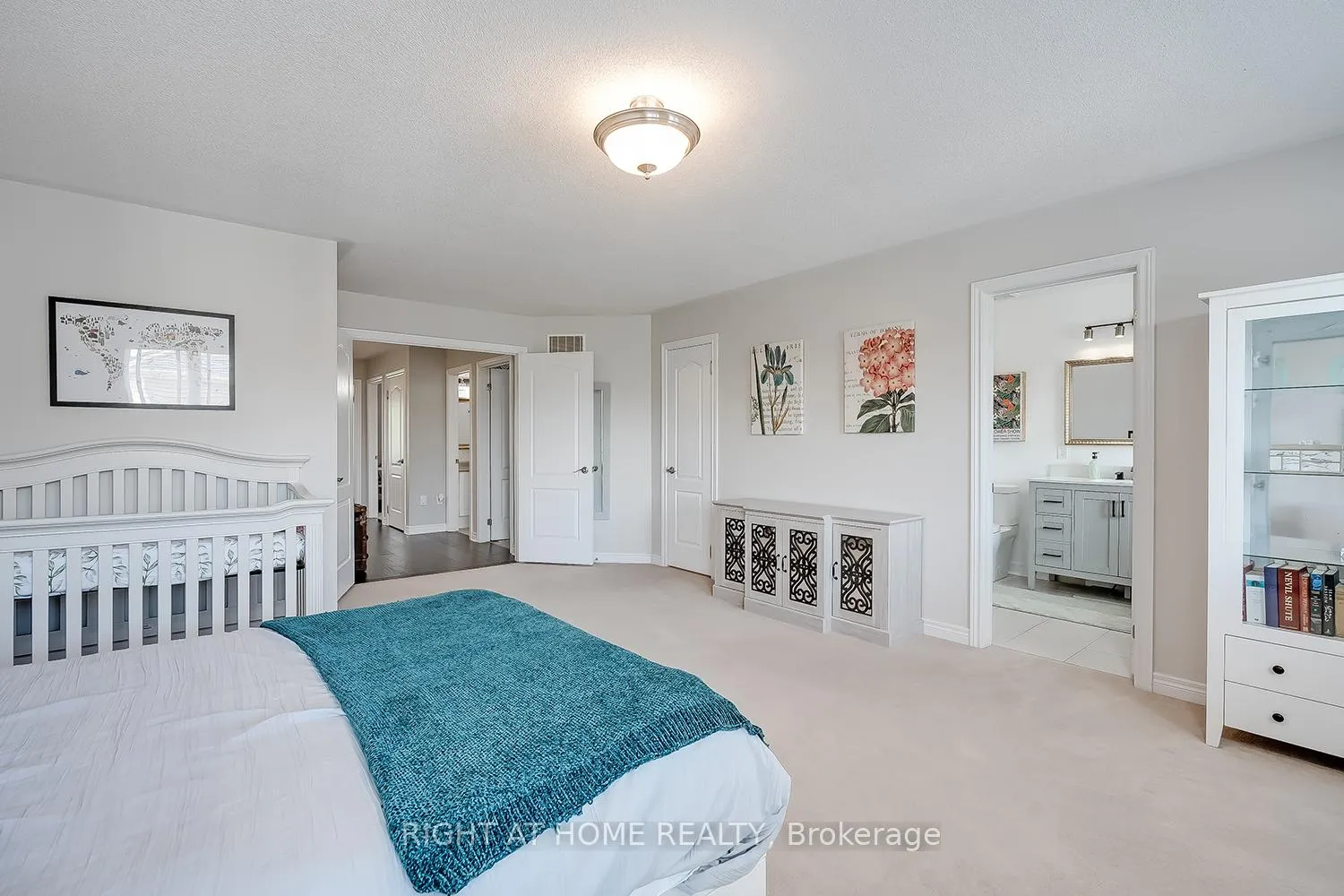 Photo 12 of 2033 Trawden Way, Oakville, Bronte Creek — HOMEH