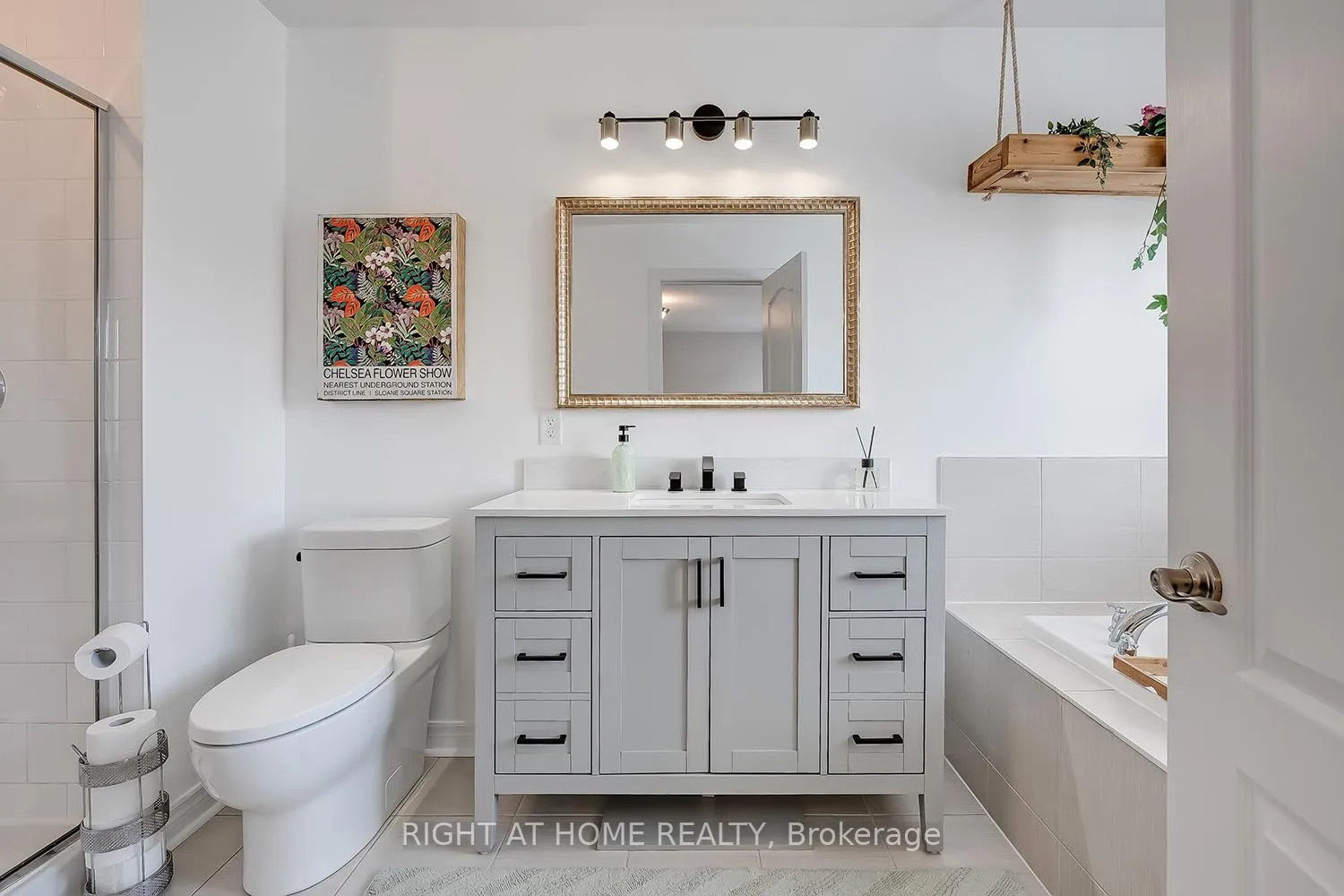Photo 13 of 2033 Trawden Way, Oakville, Bronte Creek — HOMEH