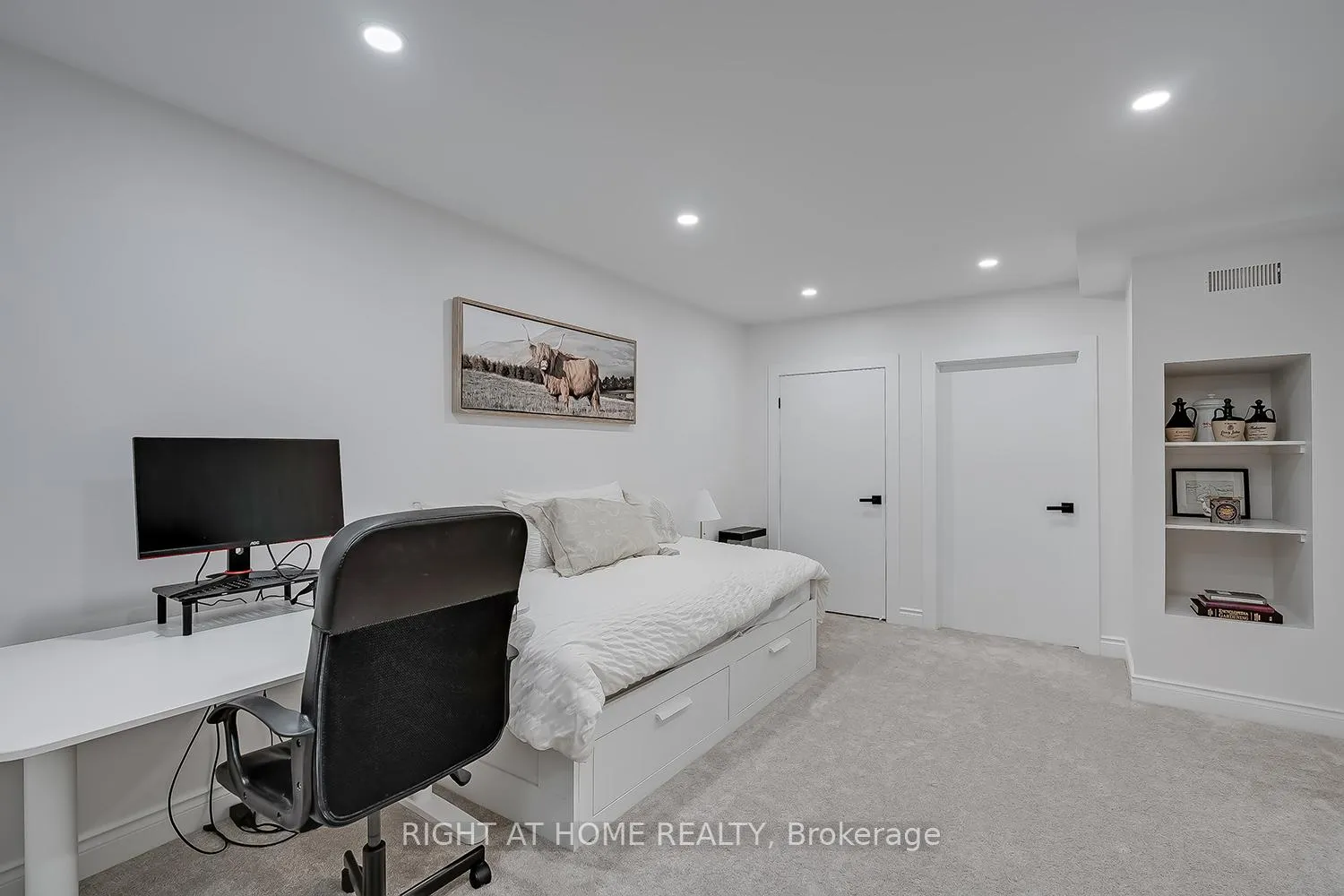Photo 20 of 2033 Trawden Way, Oakville, Bronte Creek — HOMEH