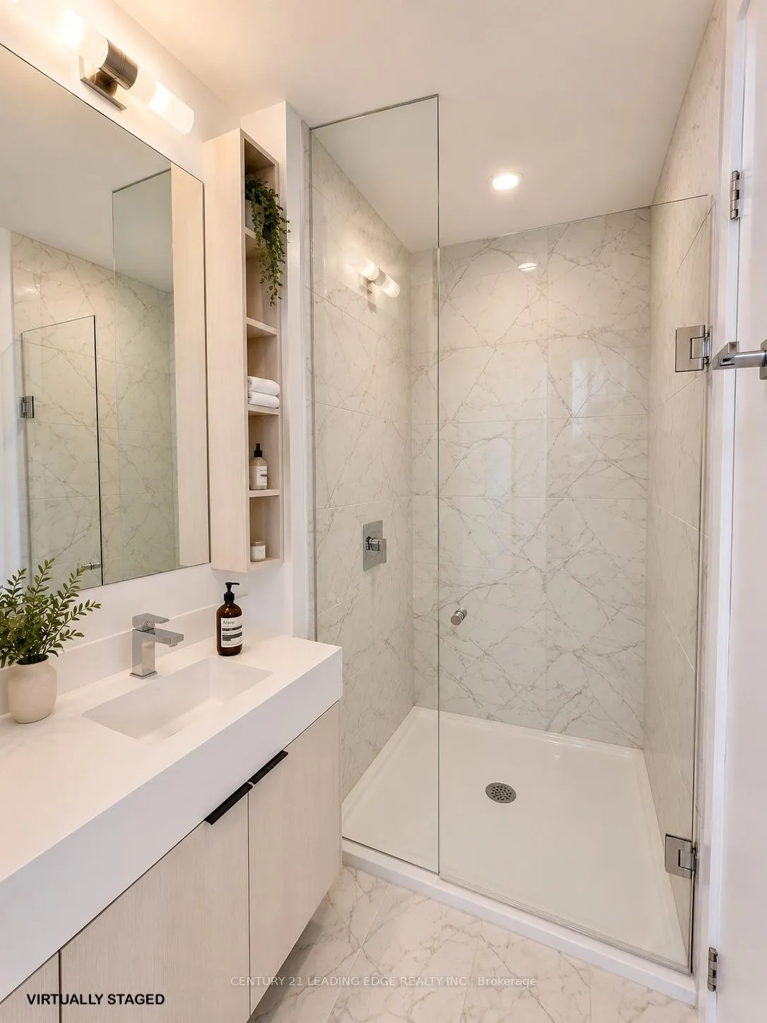 Photo 5 of Unit 3601, 82 Dalhousie Street, Toronto, Church-Yonge Corridor — HOMEH