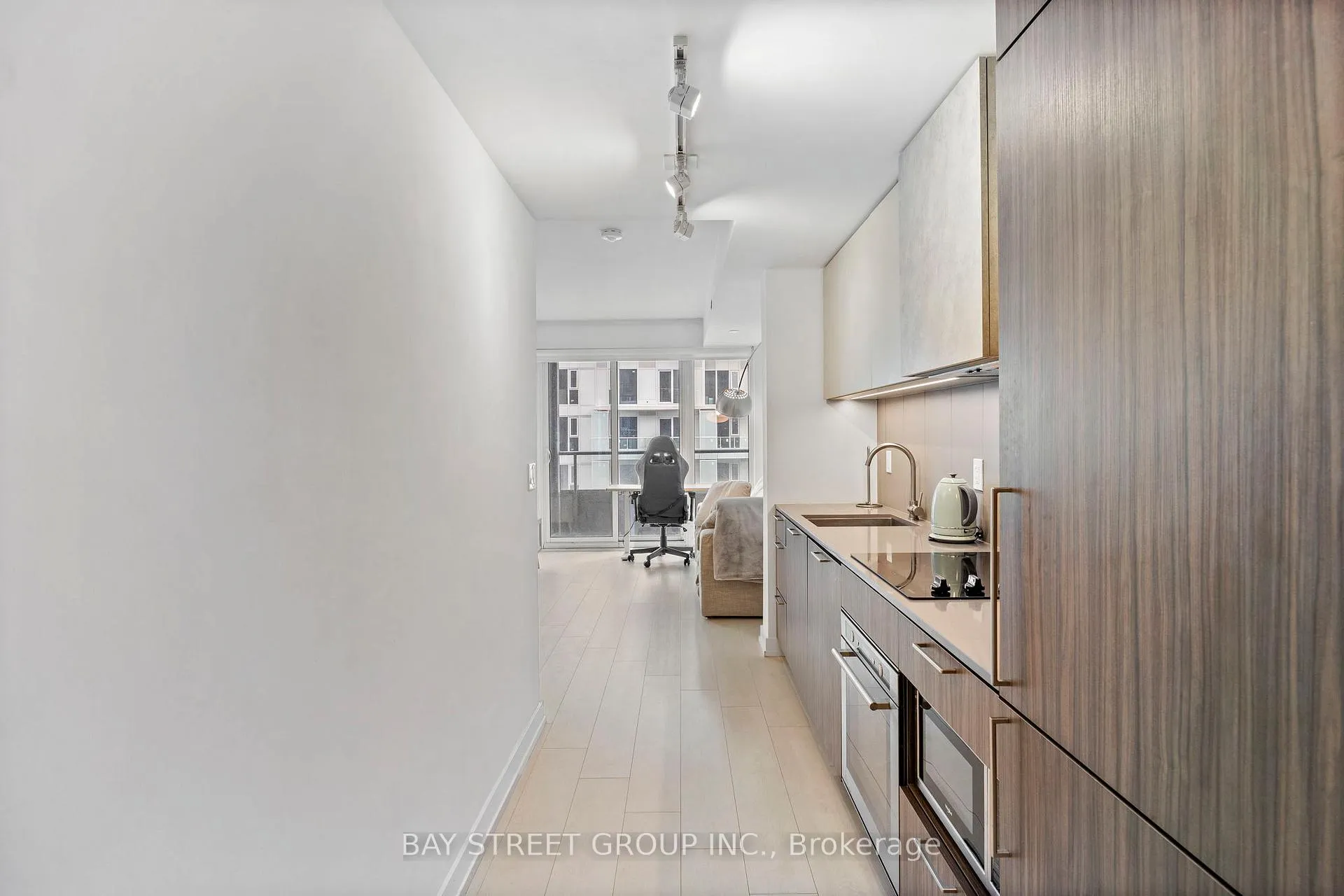 Photo 9 of Unit 3301, 19 Western Battery Road, Toronto, Niagara — HOMEH