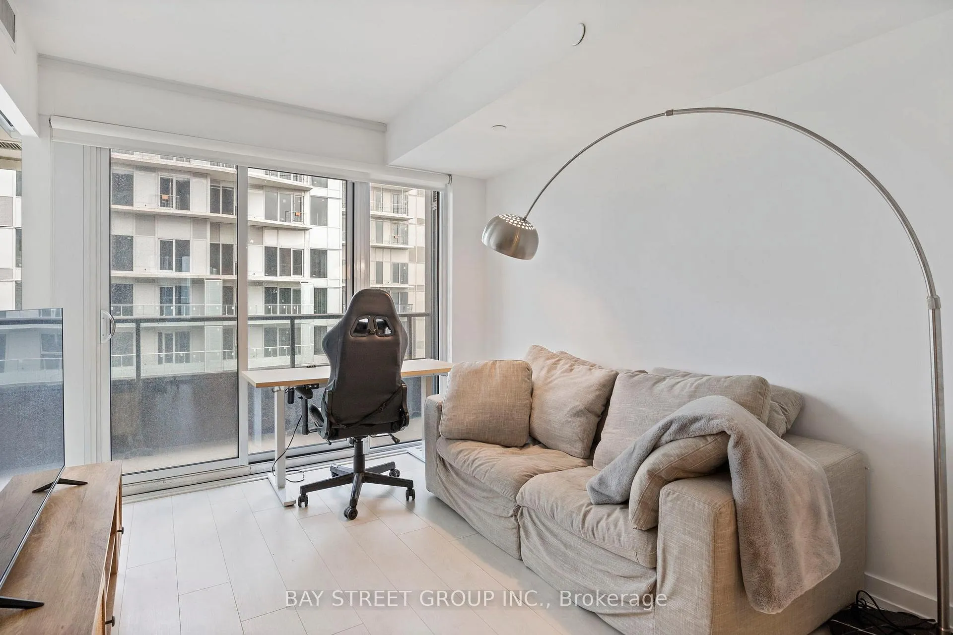 Photo 15 of Unit 3301, 19 Western Battery Road, Toronto, Niagara — HOMEH