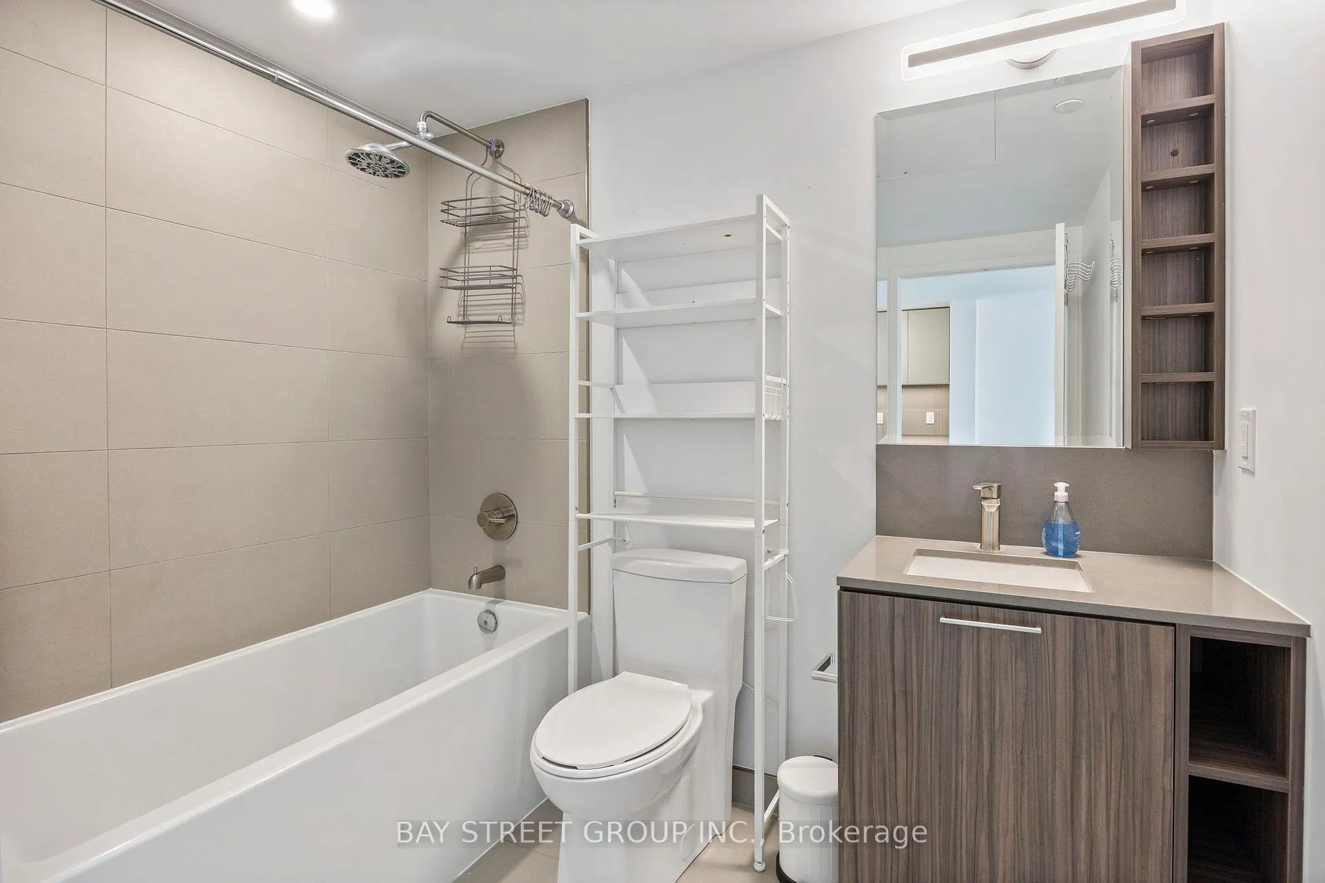 Photo 26 of Unit 3301, 19 Western Battery Road, Toronto, Niagara — HOMEH