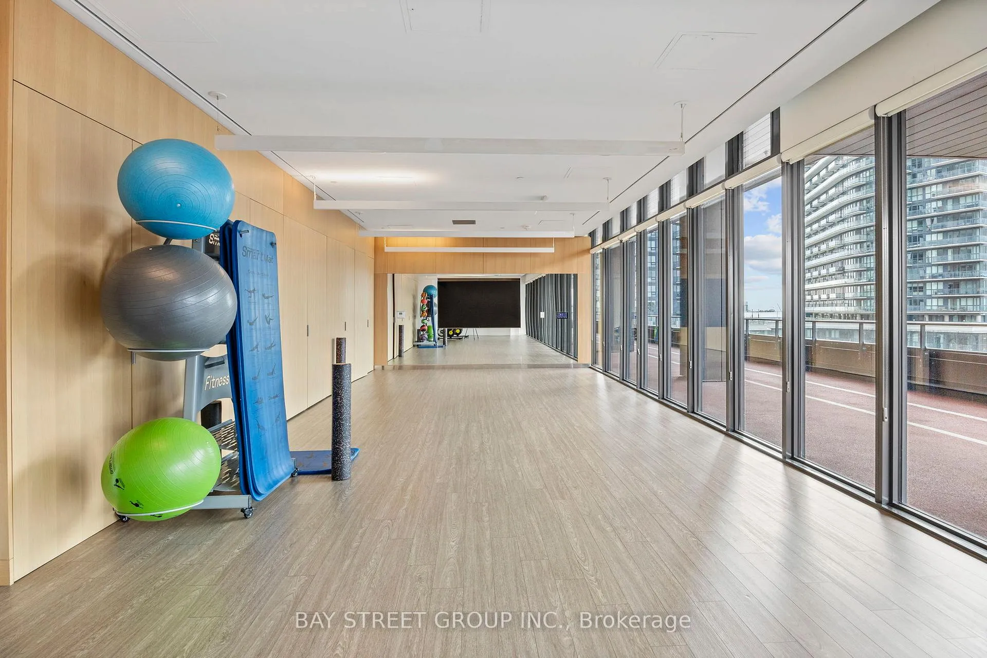 Photo 34 of Unit 3301, 19 Western Battery Road, Toronto, Niagara — HOMEH