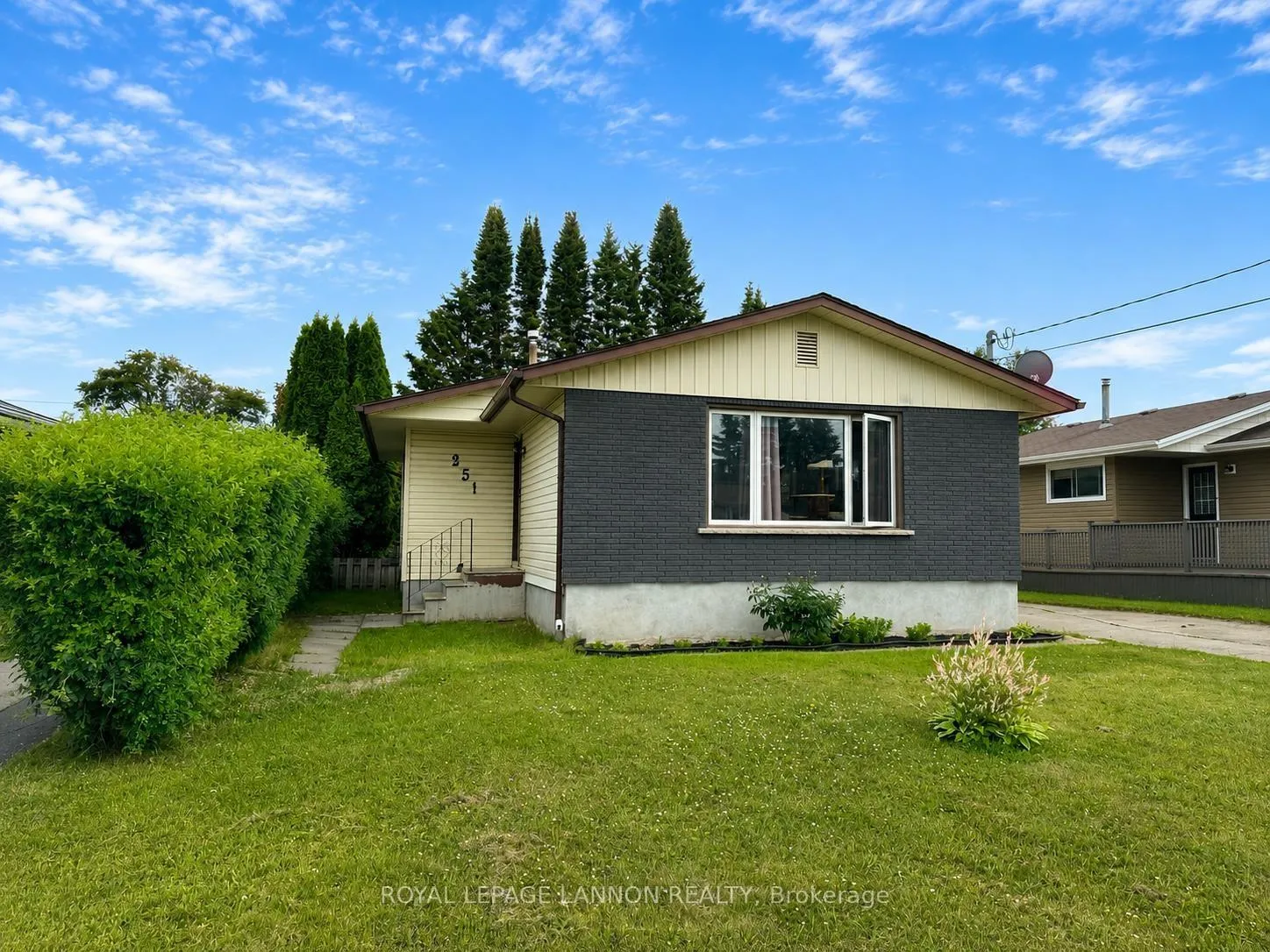 Photo 1 of 251 Strand Ave, Thunder Bay, John Street North — HOMEH