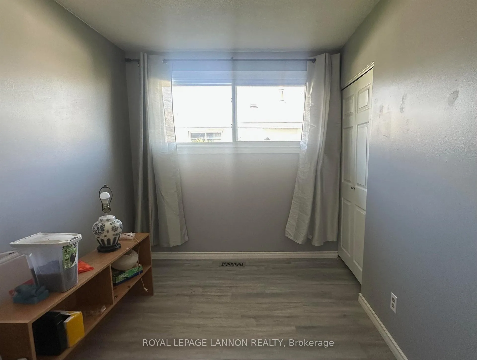 Photo 10 of 251 Strand Ave, Thunder Bay, John Street North — HOMEH