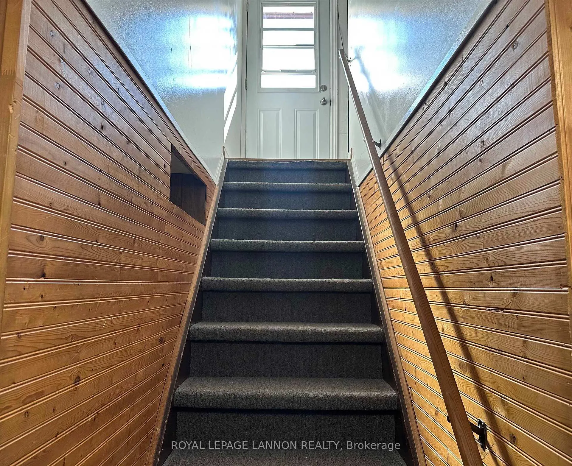 Photo 12 of 251 Strand Ave, Thunder Bay, John Street North — HOMEH