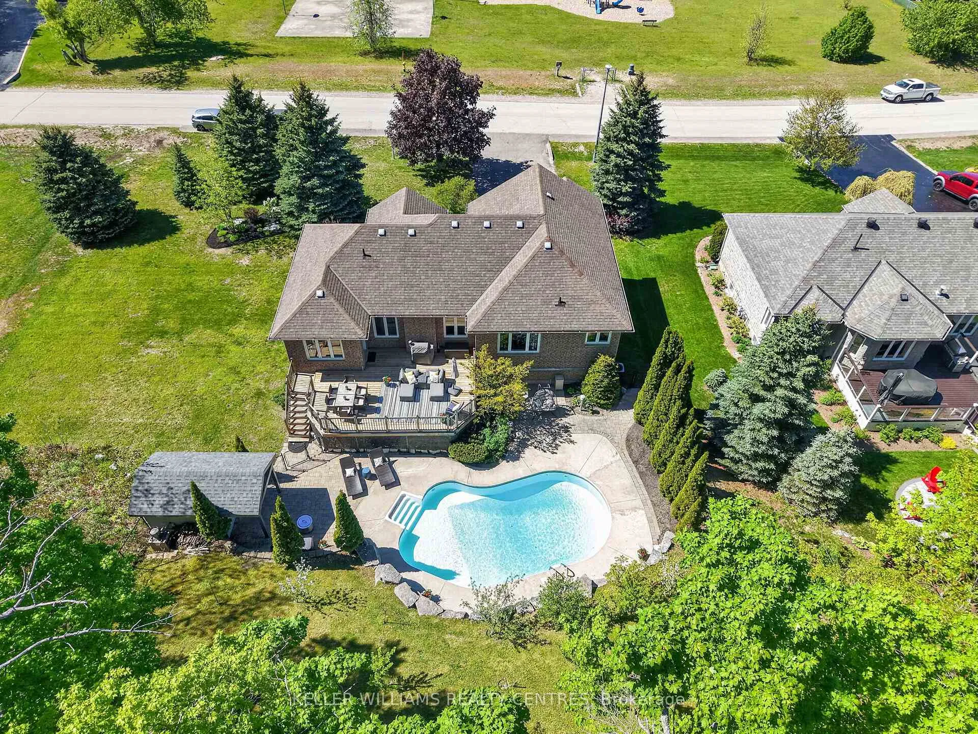 Photo 3 of 50 Glenhuron Drive, Springwater, Midhurst — HOMEH