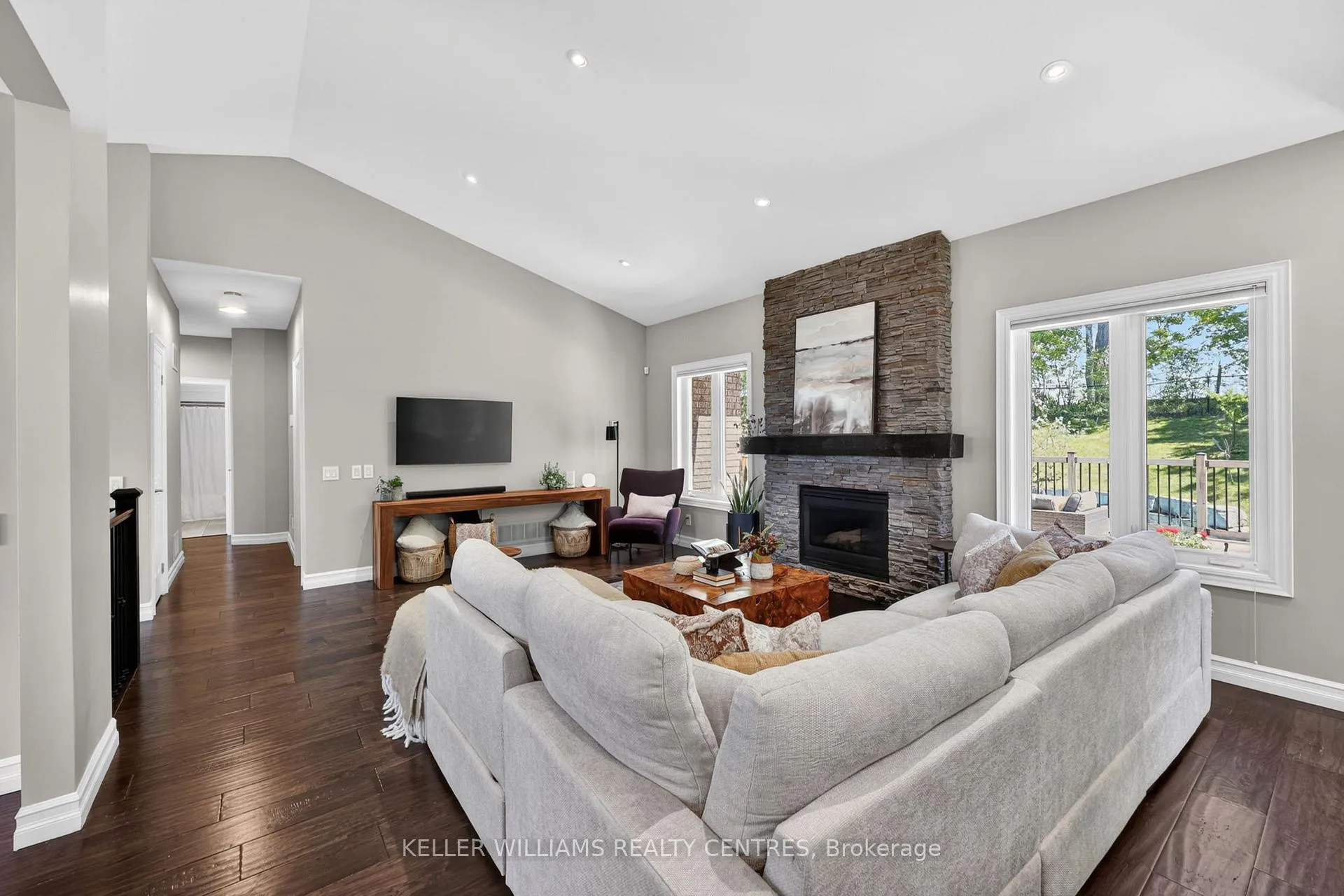 Photo 6 of 50 Glenhuron Drive, Springwater, Midhurst — HOMEH