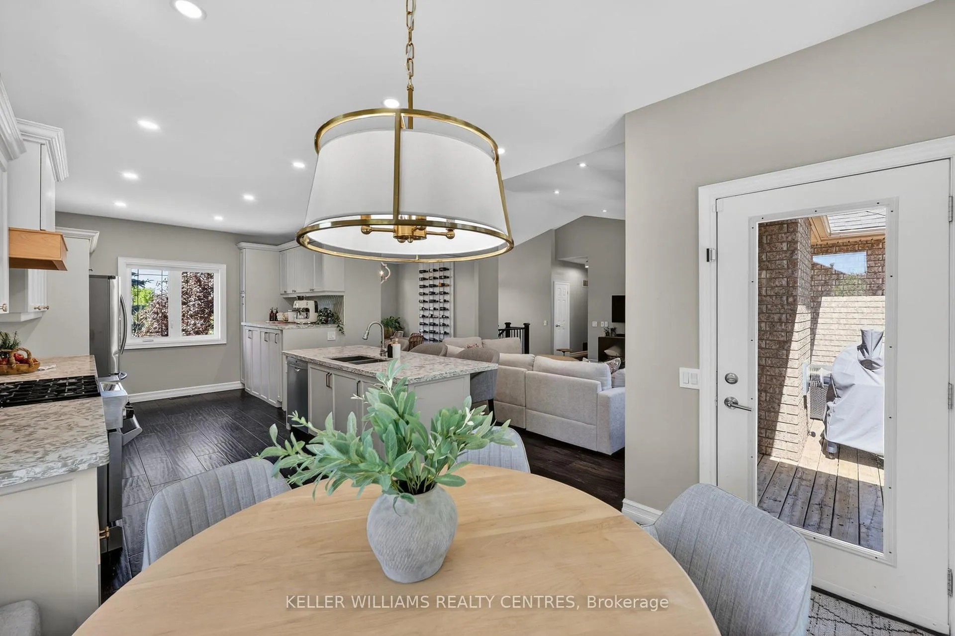 Photo 10 of 50 Glenhuron Drive, Springwater, Midhurst — HOMEH