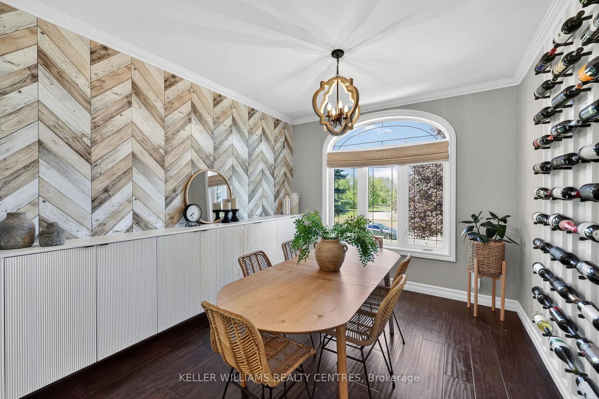 Photo 11 of 50 Glenhuron Drive, Springwater, Midhurst — HOMEH