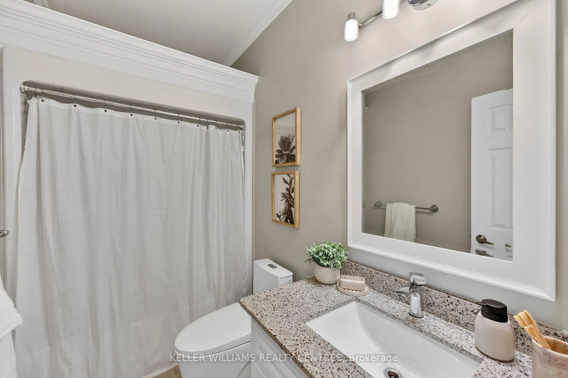 Photo 18 of 50 Glenhuron Drive, Springwater, Midhurst — HOMEH