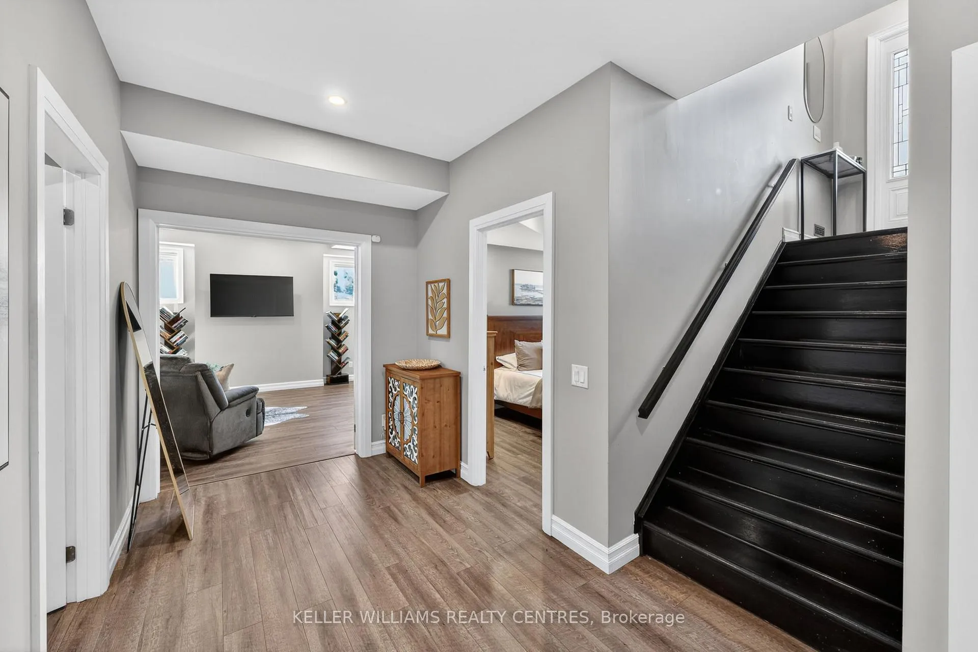 Photo 19 of 50 Glenhuron Drive, Springwater, Midhurst — HOMEH
