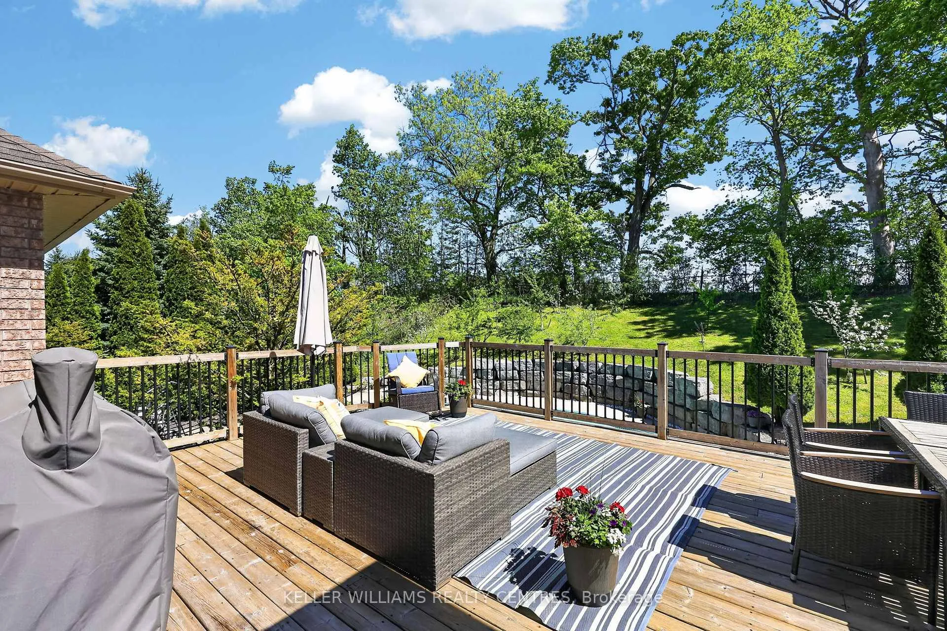 Photo 27 of 50 Glenhuron Drive, Springwater, Midhurst — HOMEH
