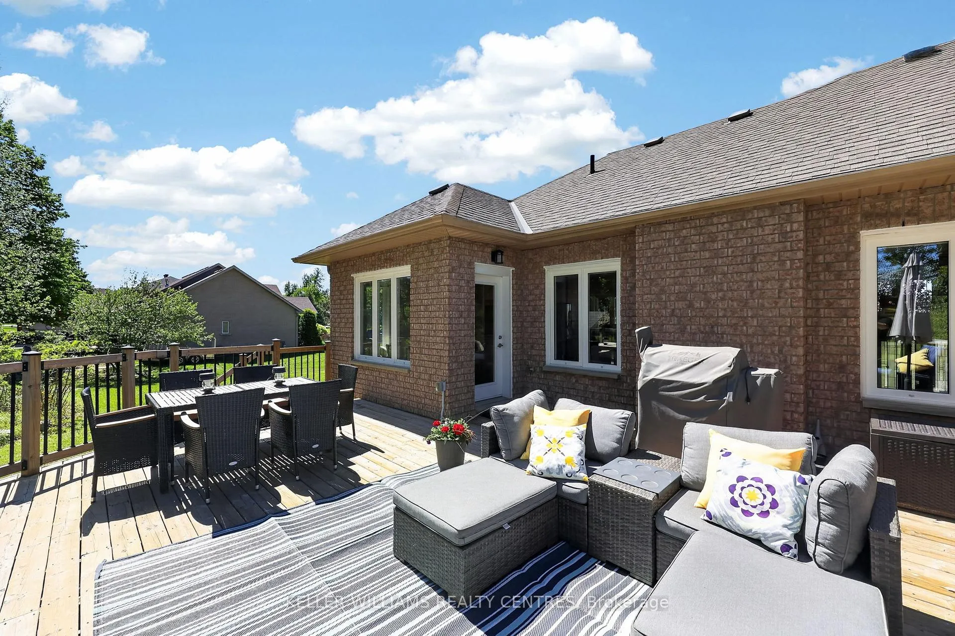 Photo 29 of 50 Glenhuron Drive, Springwater, Midhurst — HOMEH